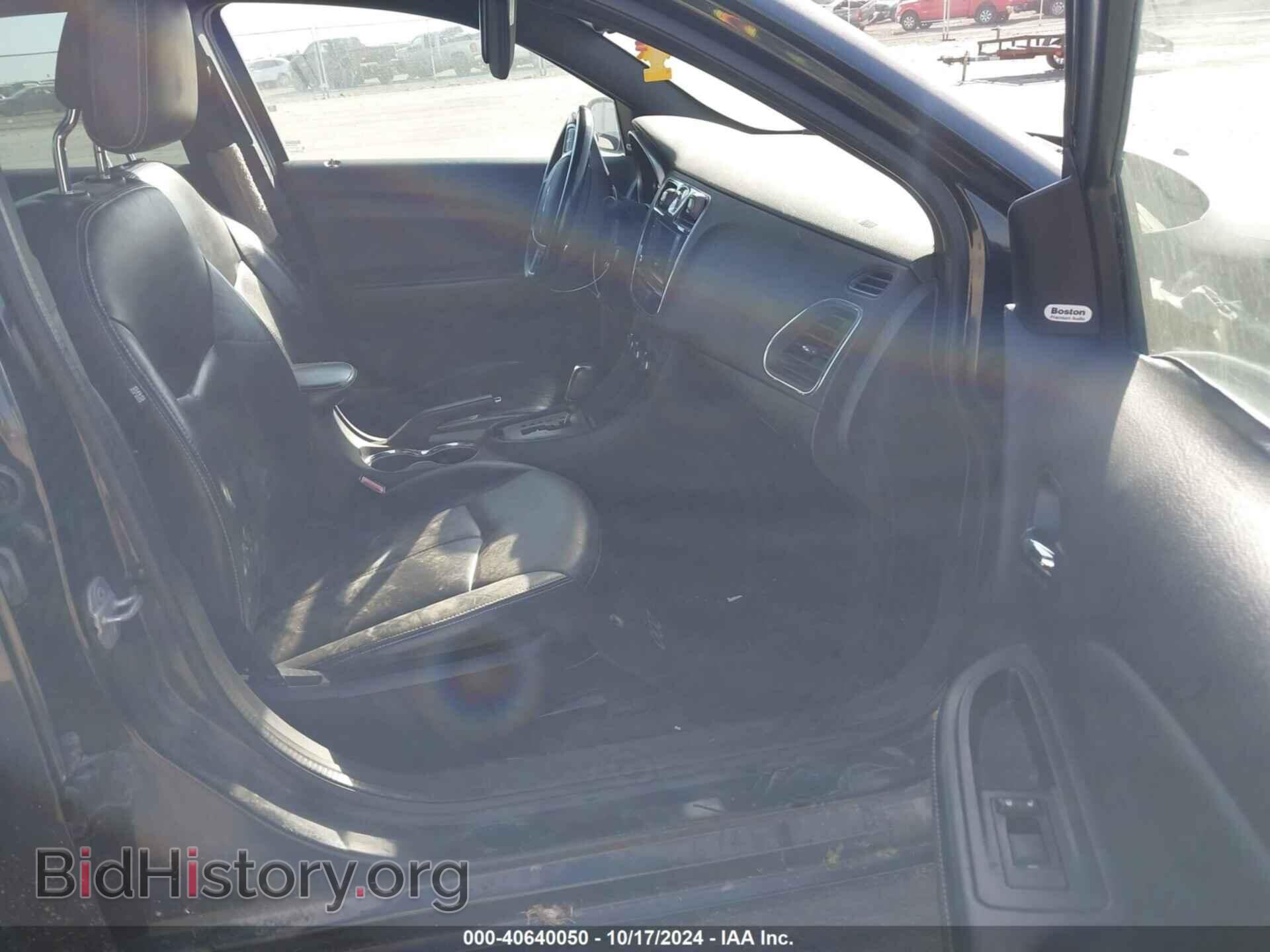 2011 CHRYSLER 200 - VIN: 1C3BC2FG7BN518018 - Фото 5