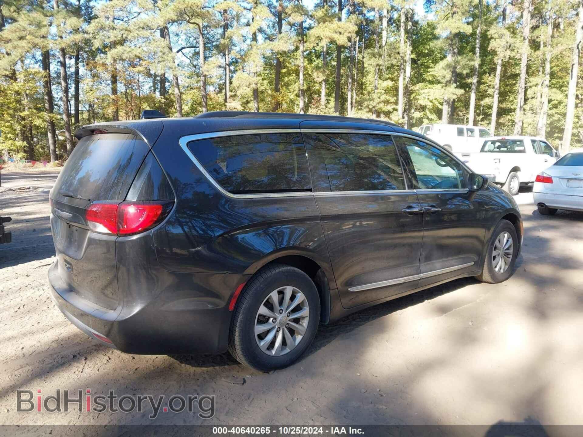 2017 CHRYSLER PACIFICA - VIN: 2C4RC1BG8HR788025 - Photo 4
