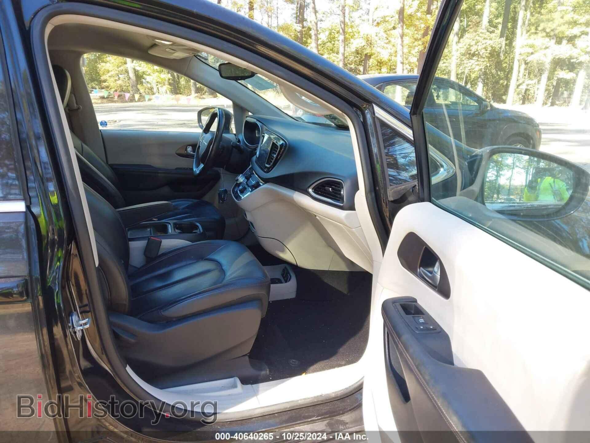 2017 CHRYSLER PACIFICA - VIN: 2C4RC1BG8HR788025 - Photo 5
