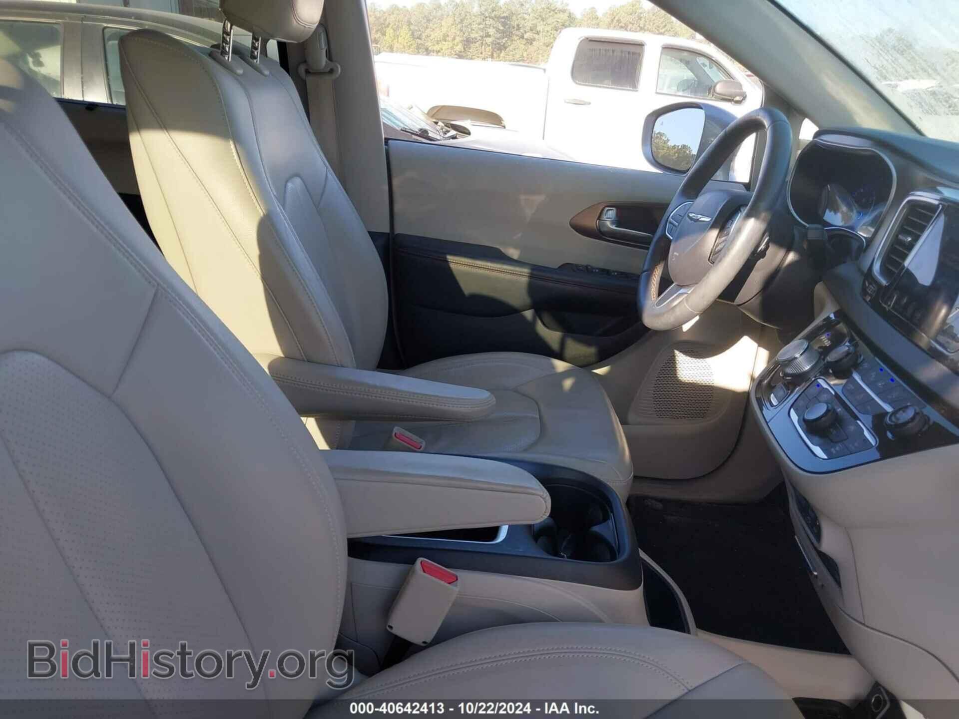 2017 CHRYSLER PACIFICA - VIN: 2C4RC1EG2HR754691 - Photo 5