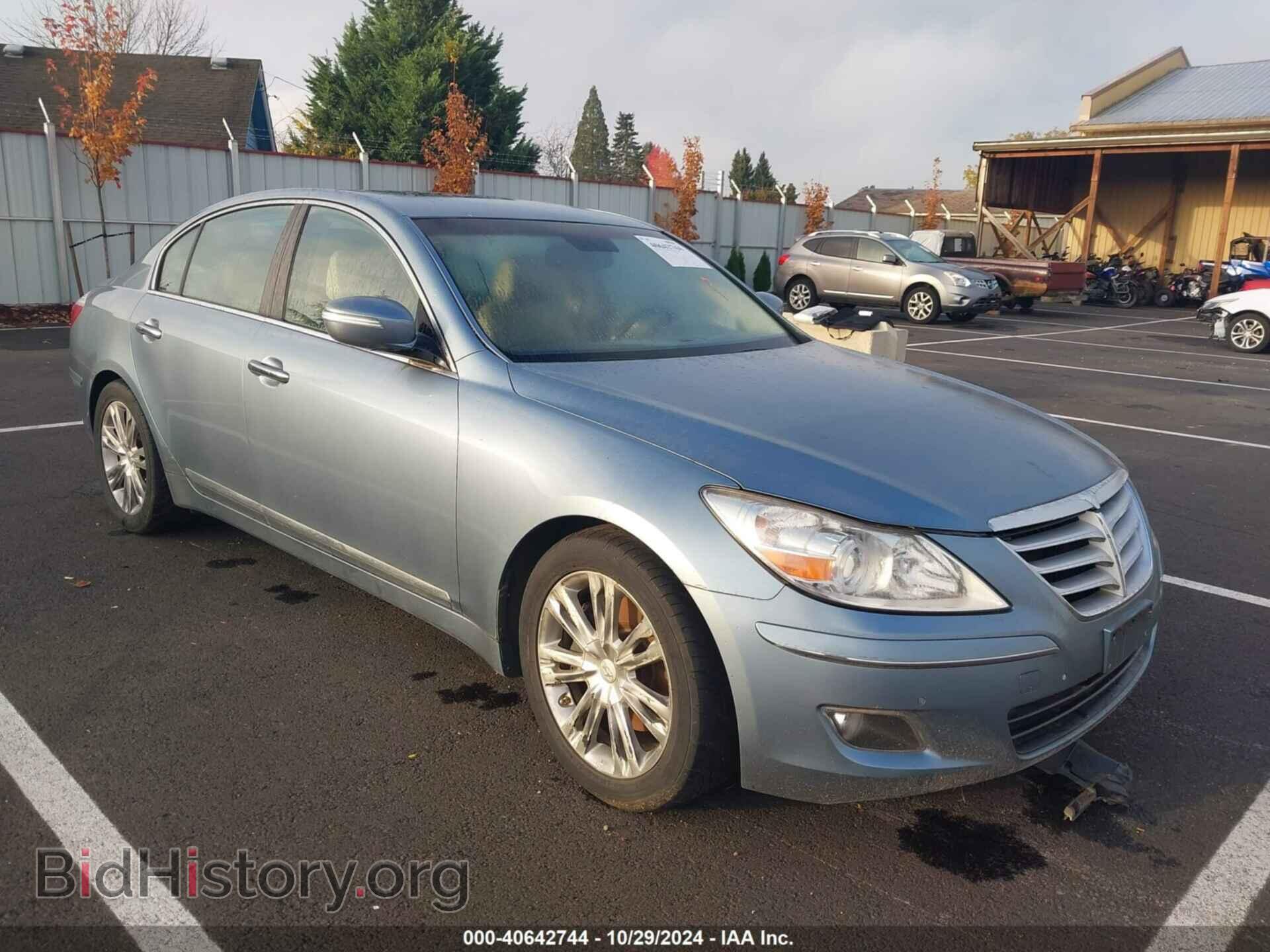 Photo KMHGC46F09U032246 - HYUNDAI GENESIS 2009