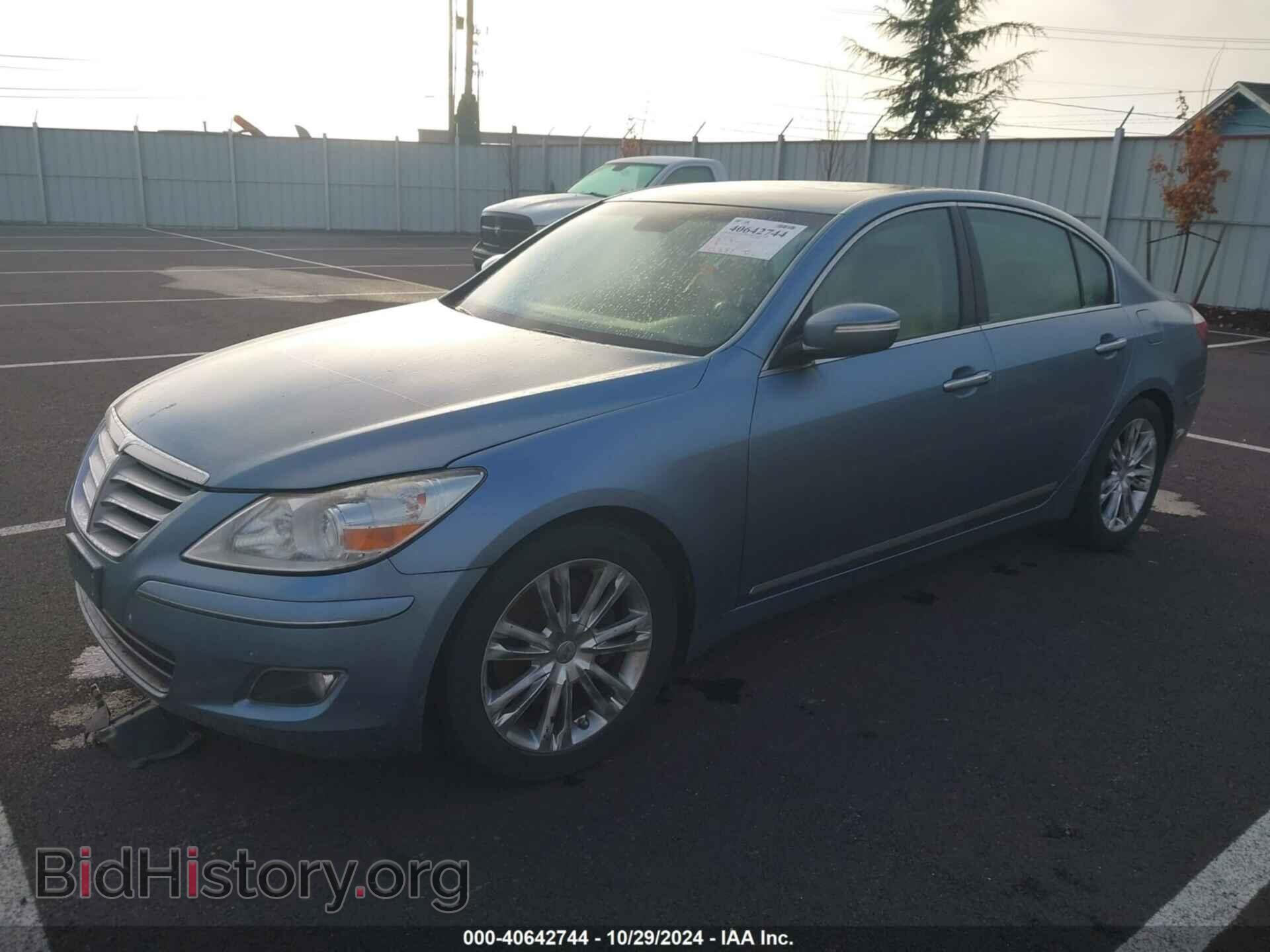 2009 HYUNDAI GENESIS - VIN: KMHGC46F09U032246 - Фото 2