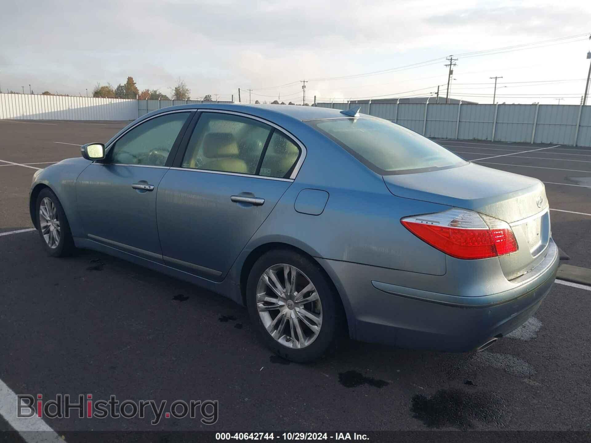 2009 HYUNDAI GENESIS - VIN: KMHGC46F09U032246 - Фото 3