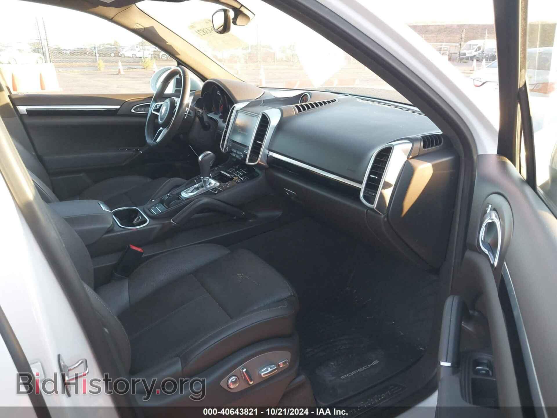 2017 PORSCHE CAYENNE - VIN: WP1AA2A24HKA86683 - Фото 5