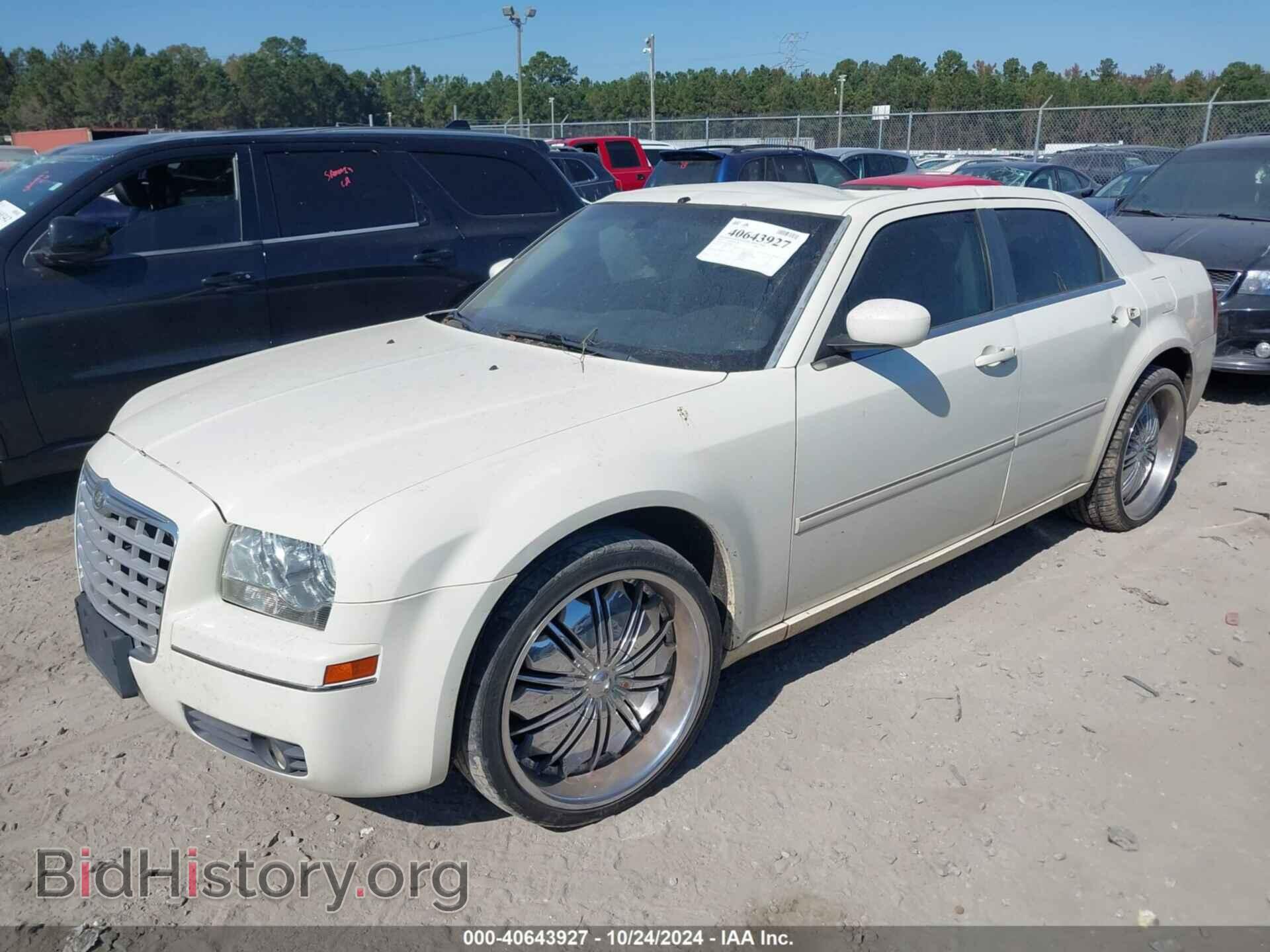 2007 CHRYSLER 300 - VIN: 2C3KA53G87H883173 - Фото 2