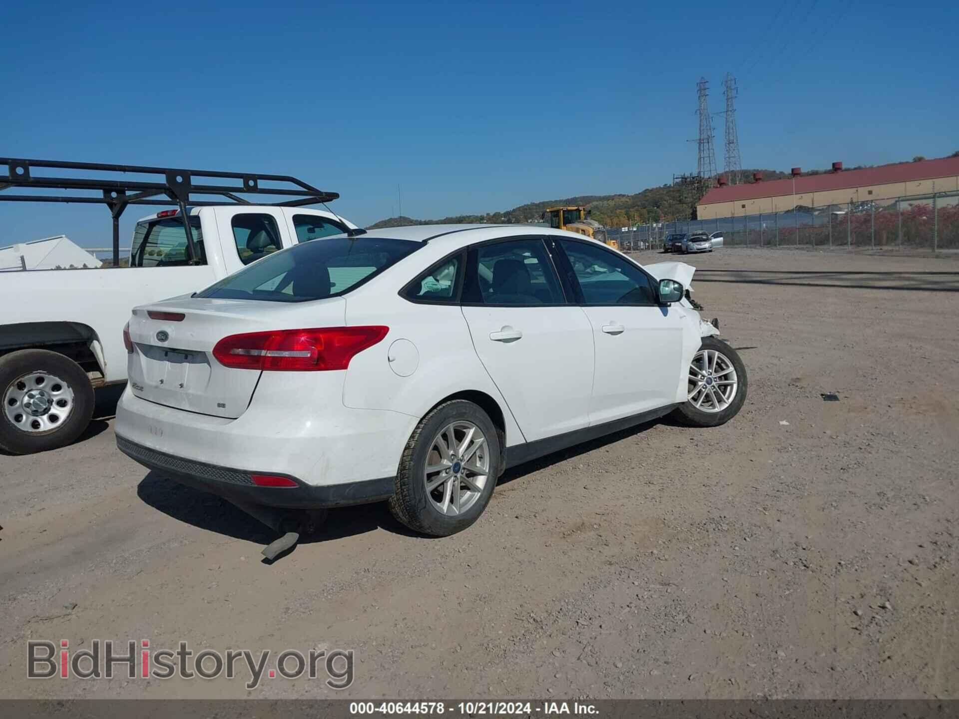 2017 FORD FOCUS - VIN: 1FADP3F2XHL209706 - Photo 4