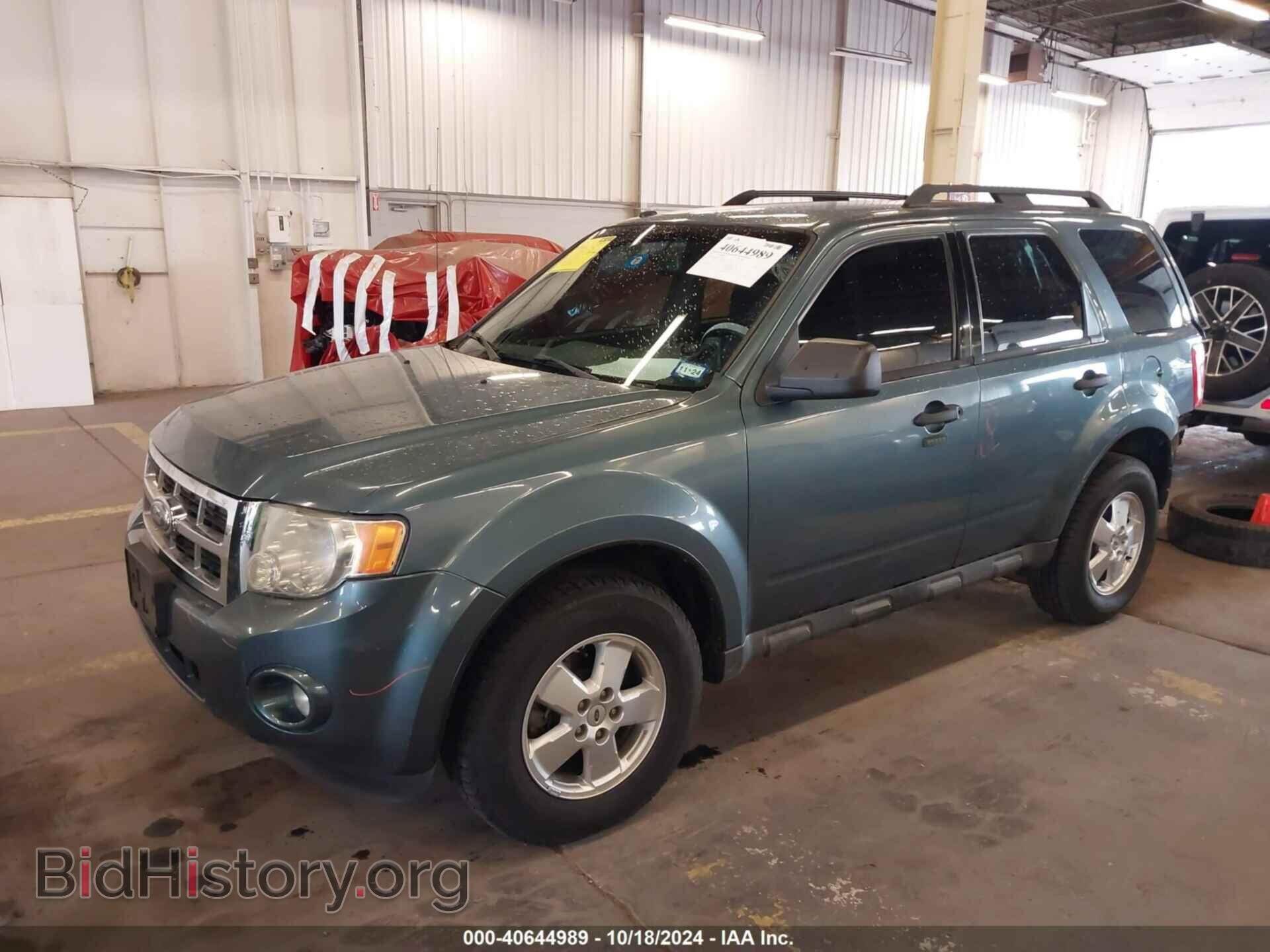 2011 FORD ESCAPE - VIN: 1FMCU9D70BKB85571 - Фото 2