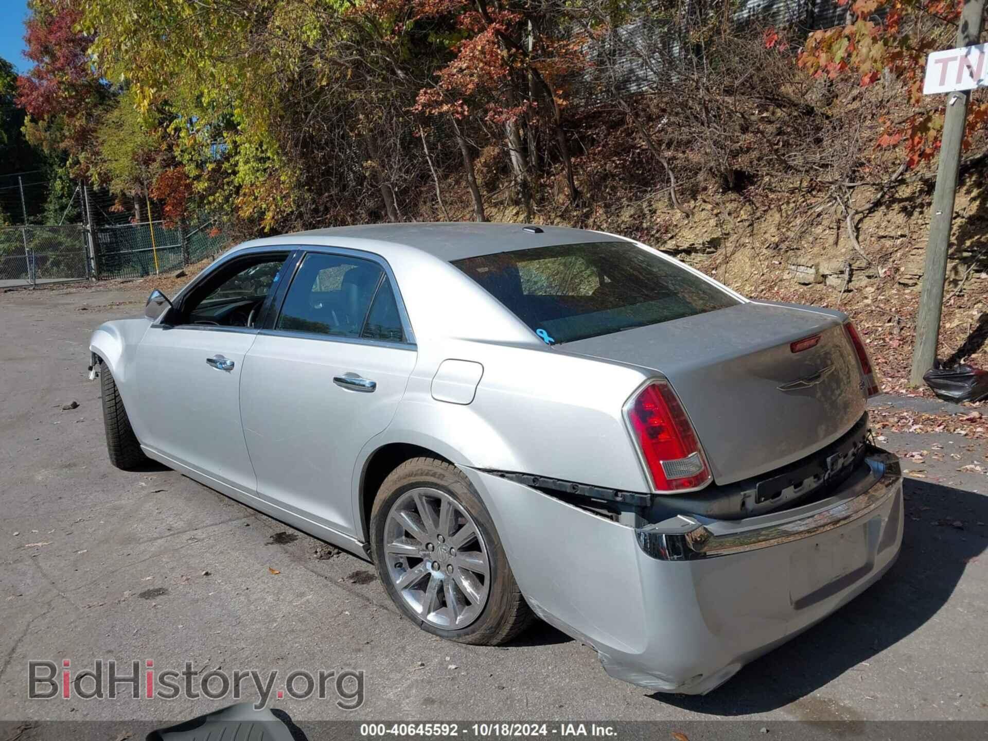 2012 CHRYSLER 300 - VIN: 2C3CCACG6CH266131 - Фото 3