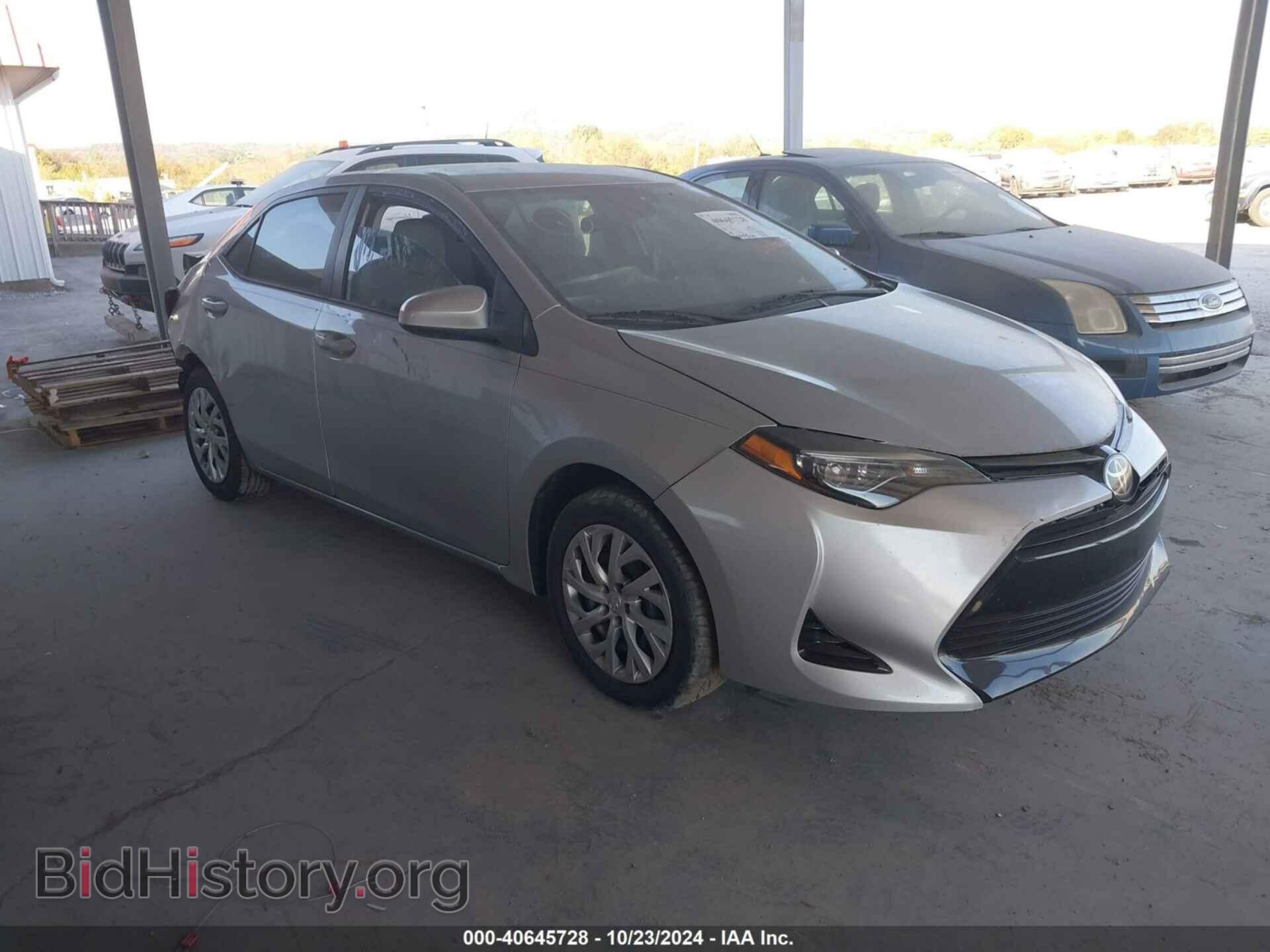 Photo 5YFBURHE8JP771458 - TOYOTA COROLLA 2018
