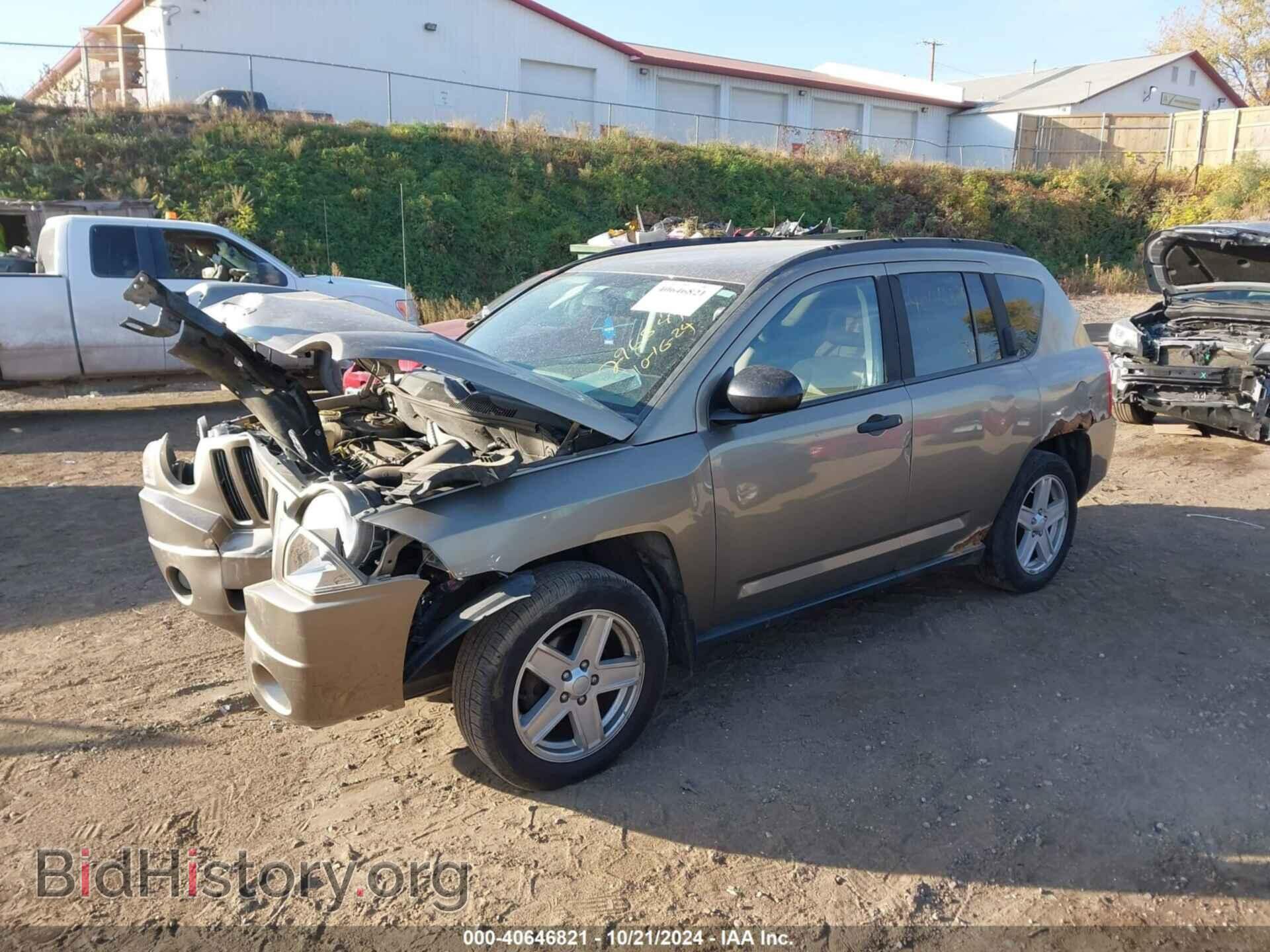 2007 JEEP COMPASS - VIN: 1J8FF47W77D256724 - Фото 2