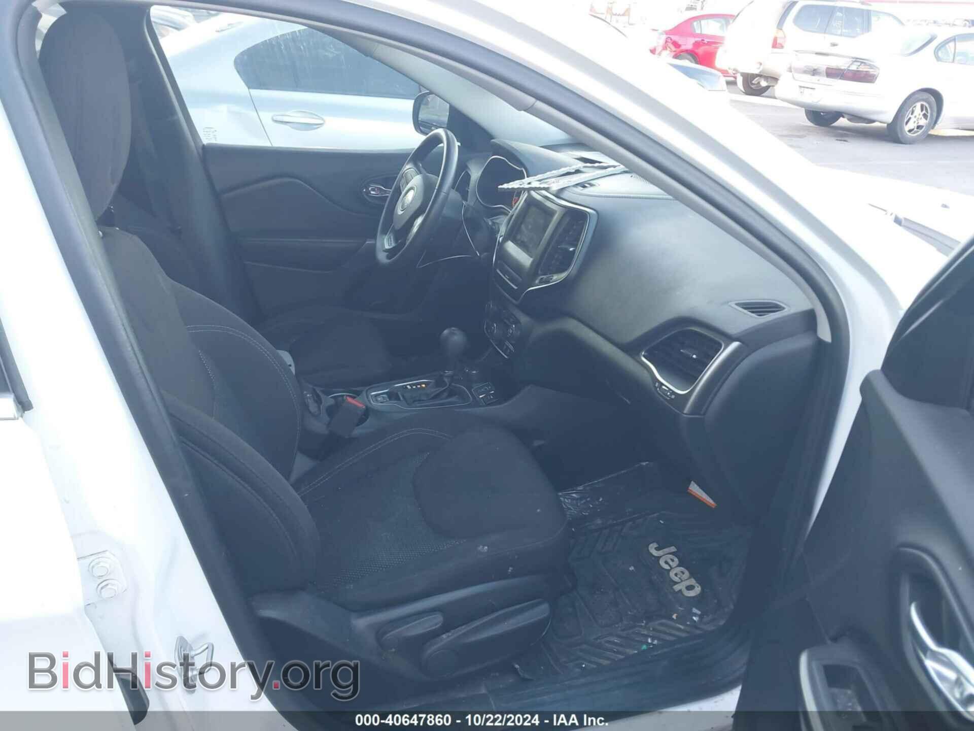 2019 JEEP CHEROKEE - VIN: 1C4PJMCX0KD104155 - Фото 5