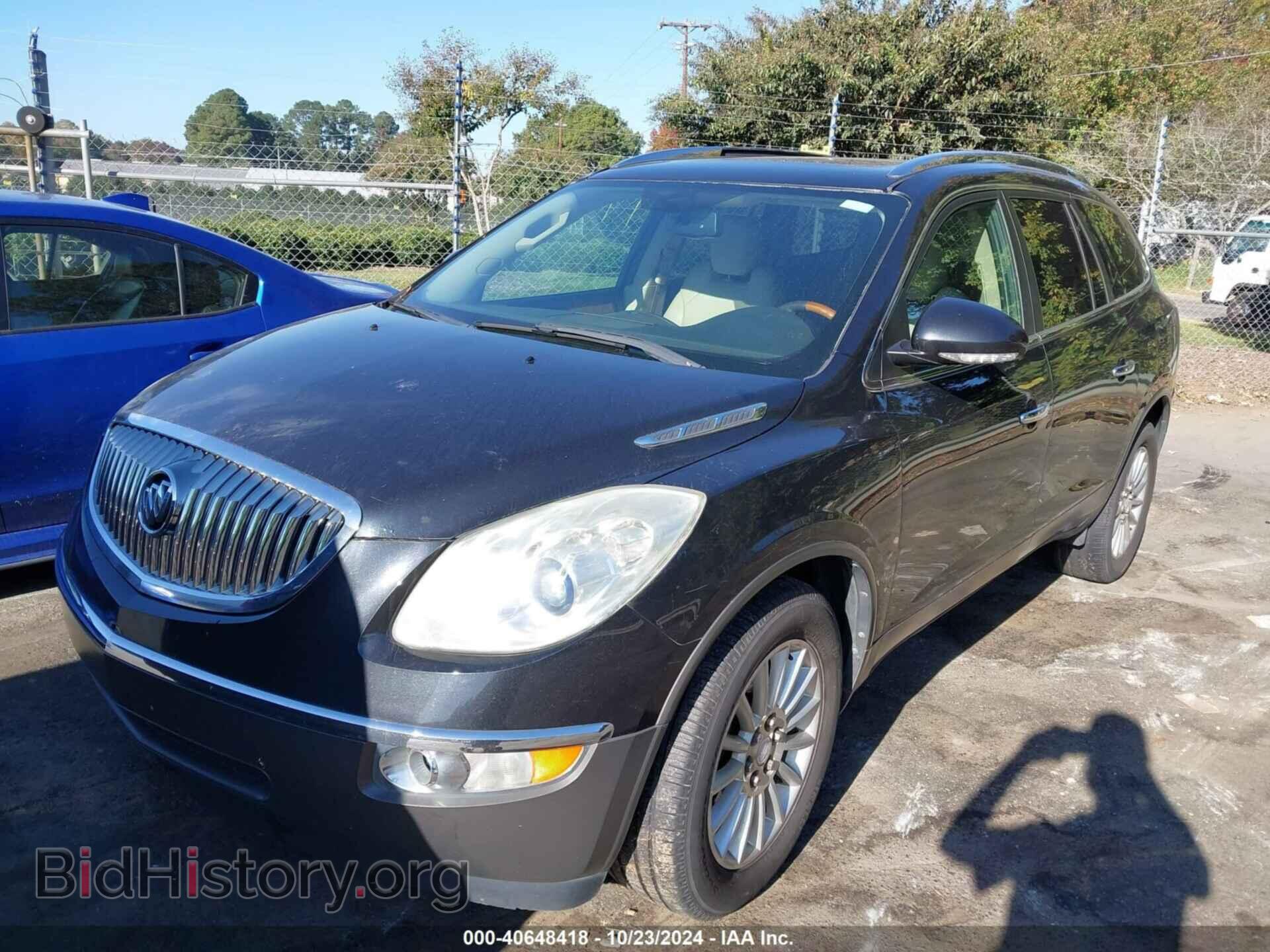 2011 BUICK ENCLAVE - VIN: 5GAKRBED8BJ352327 - Фото 2