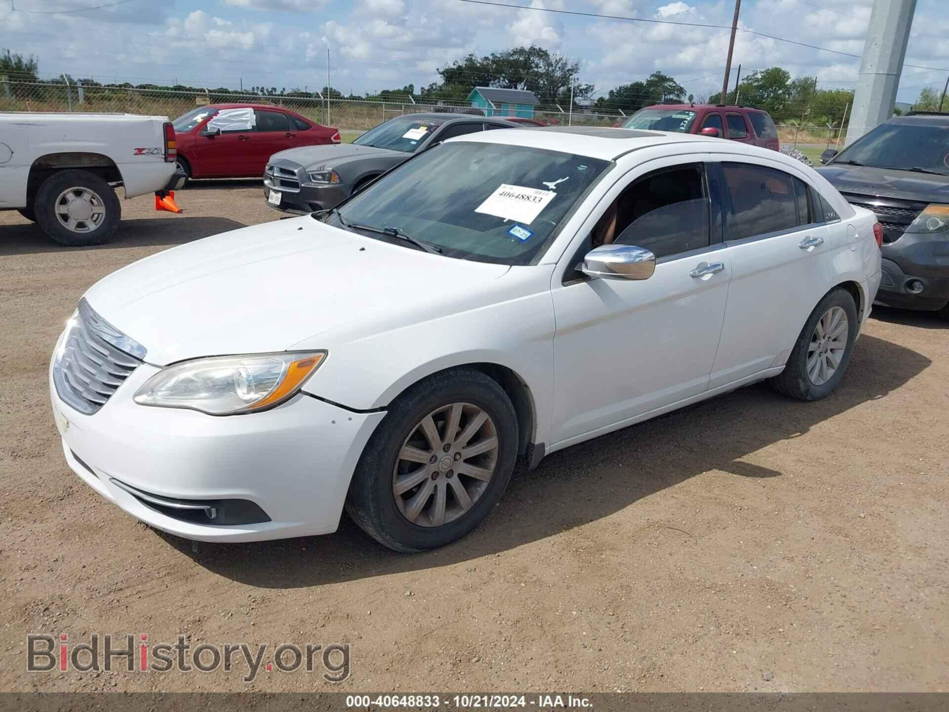 2014 CHRYSLER 200 - VIN: 1C3CCBCGXEN136210 - Фото 2