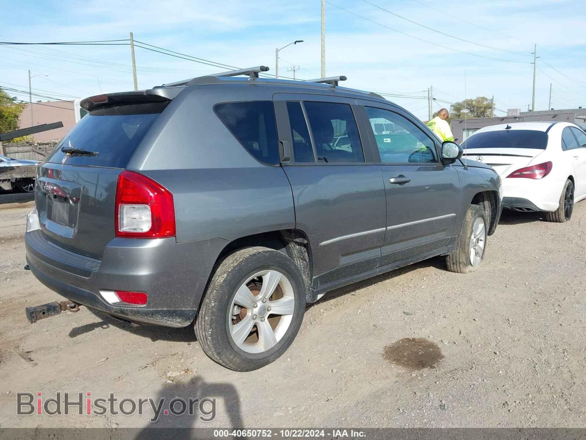 2012 JEEP COMPASS - VIN: 1C4NJDBB6CD599492 - Photo 4