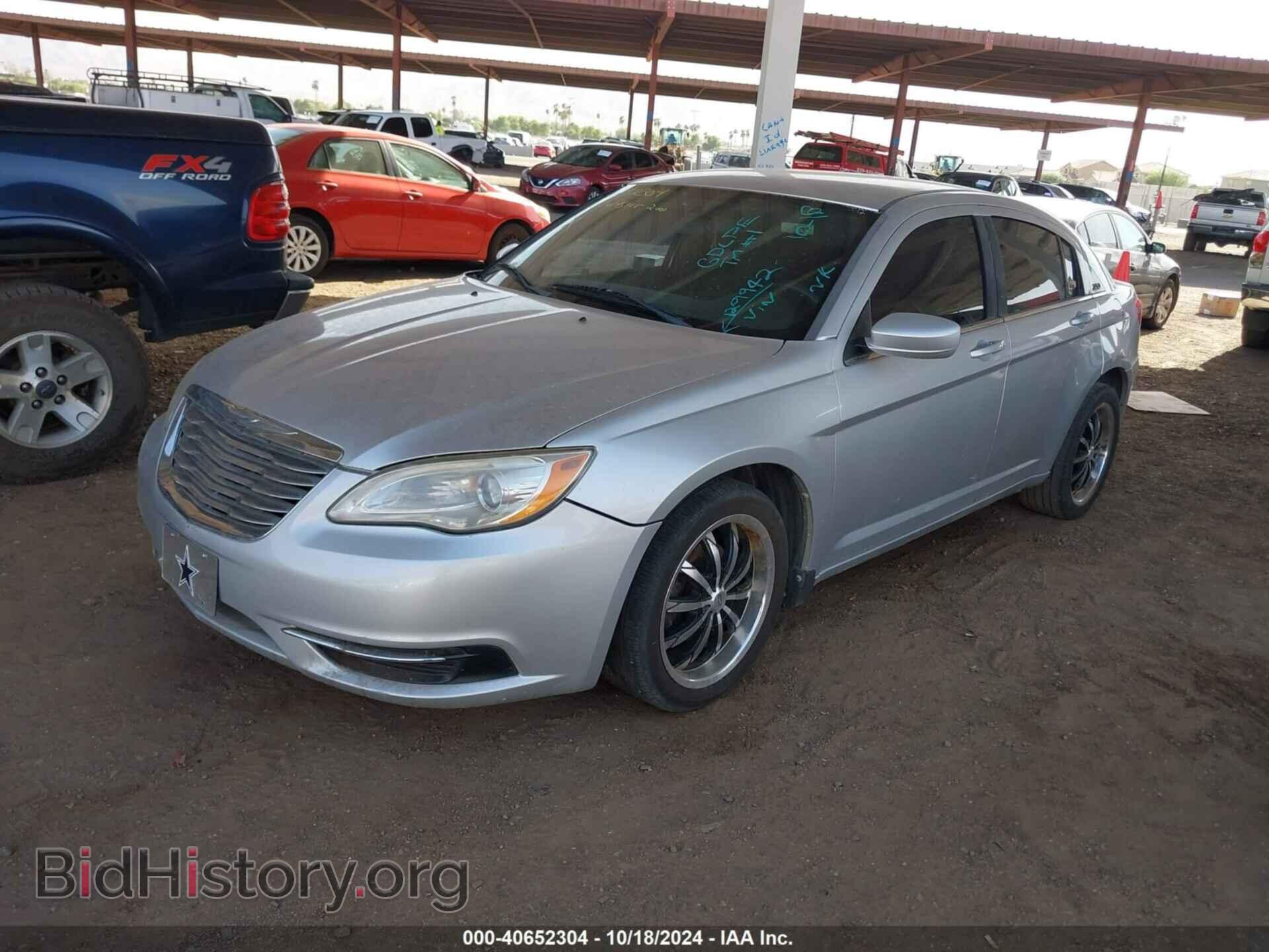 2012 CHRYSLER 200 - VIN: 1C3CCBABXCN129942 - Фото 2