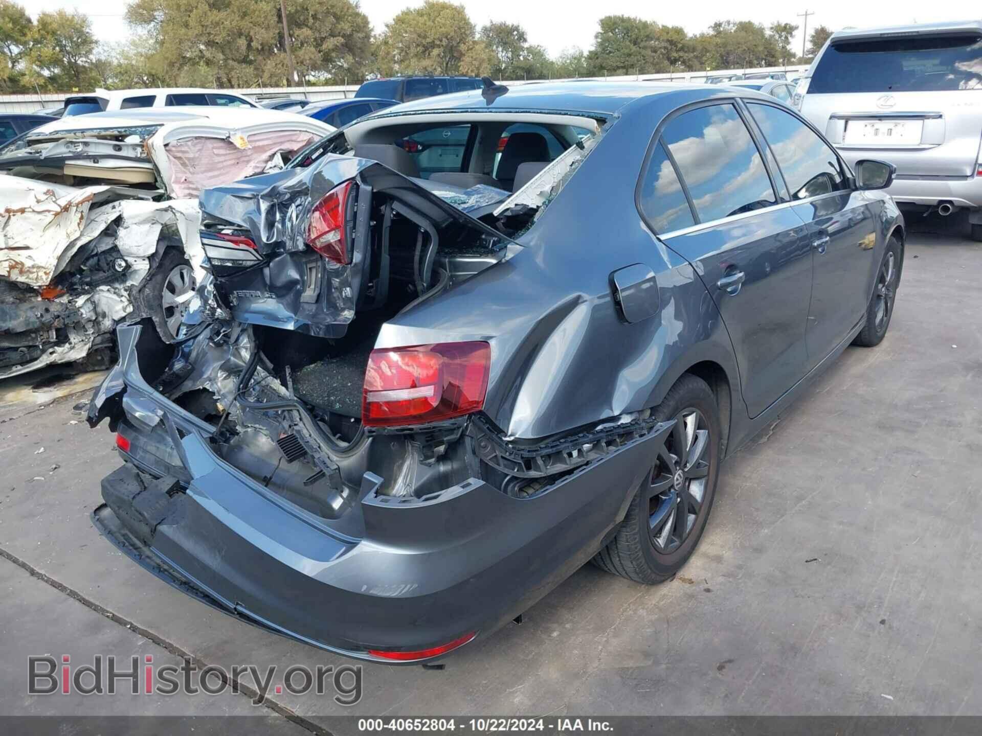 2017 VOLKSWAGEN JETTA - VIN: 3VWDB7AJ9HM373393 - Фото 4