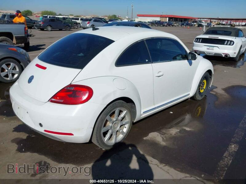 2012 Volkswagen BEETLE (VIN 3VWJP7AT9CM661106) — photo 4 of 10
