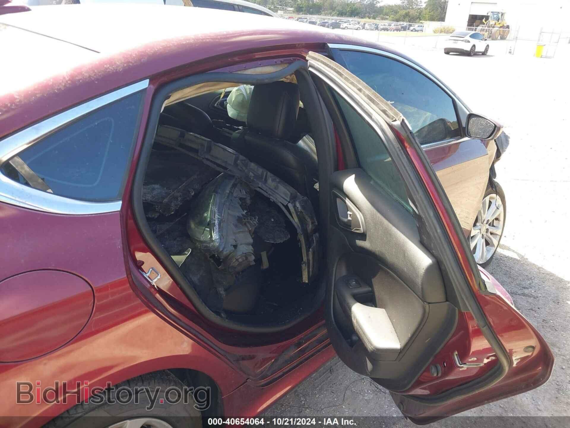 2016 CHRYSLER 200 - VIN: 1C3CCCAB1GN192732 - Фото 8