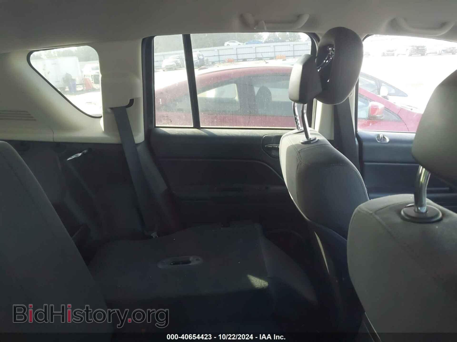 2012 JEEP COMPASS - VIN: 1C4NJDBB2CD633654 - Photo 8