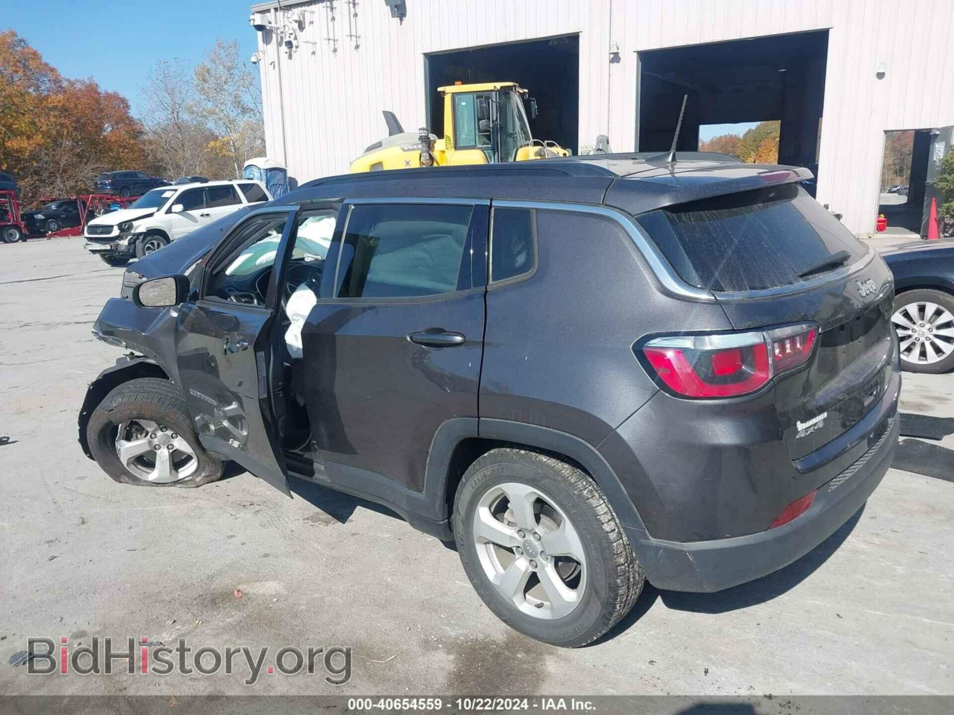 2019 JEEP COMPASS - VIN: 3C4NJDBB3KT760907 - Фото 3