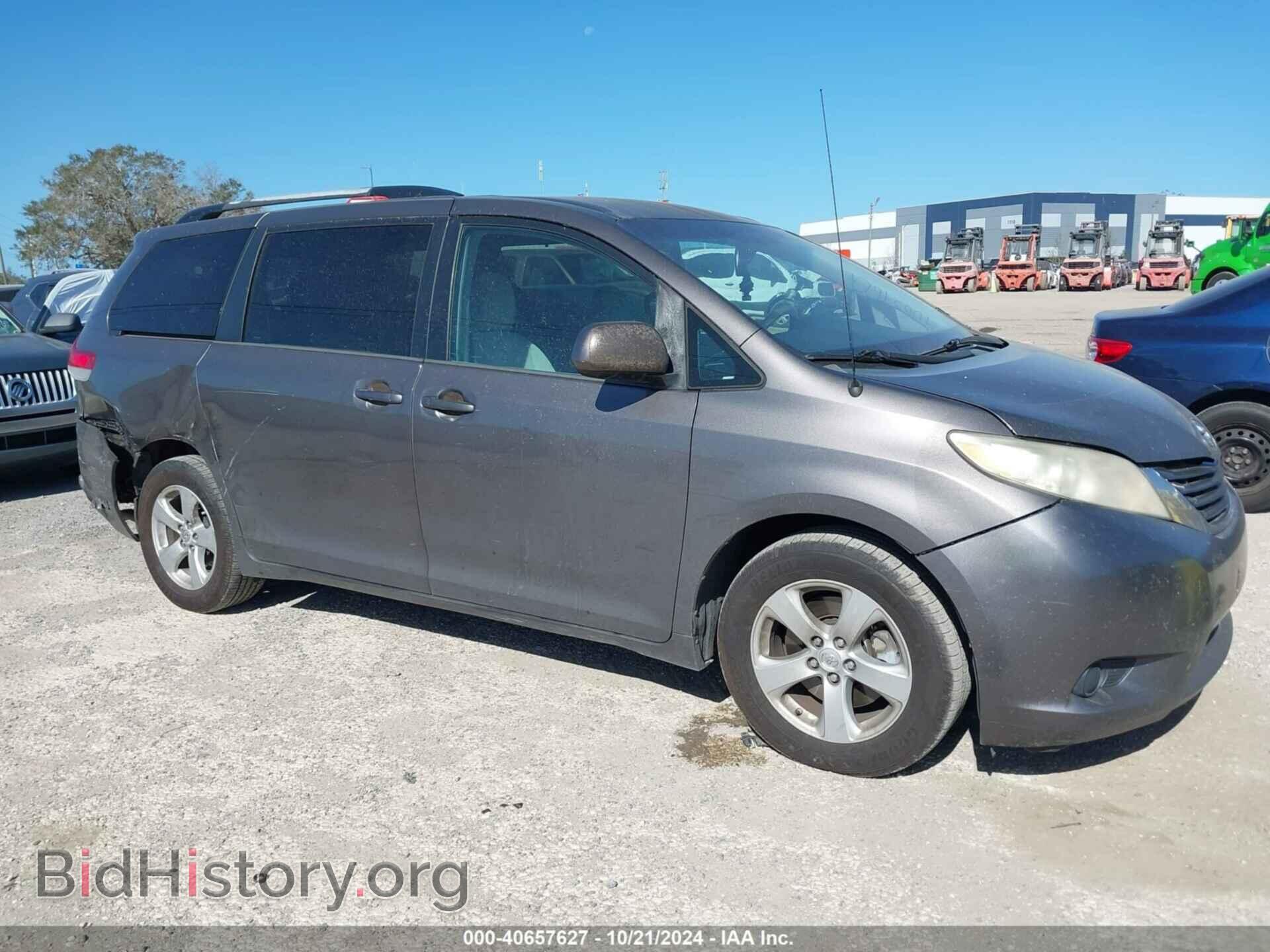 Photo 5TDKK3DC3DS401120 - TOYOTA SIENNA 2013