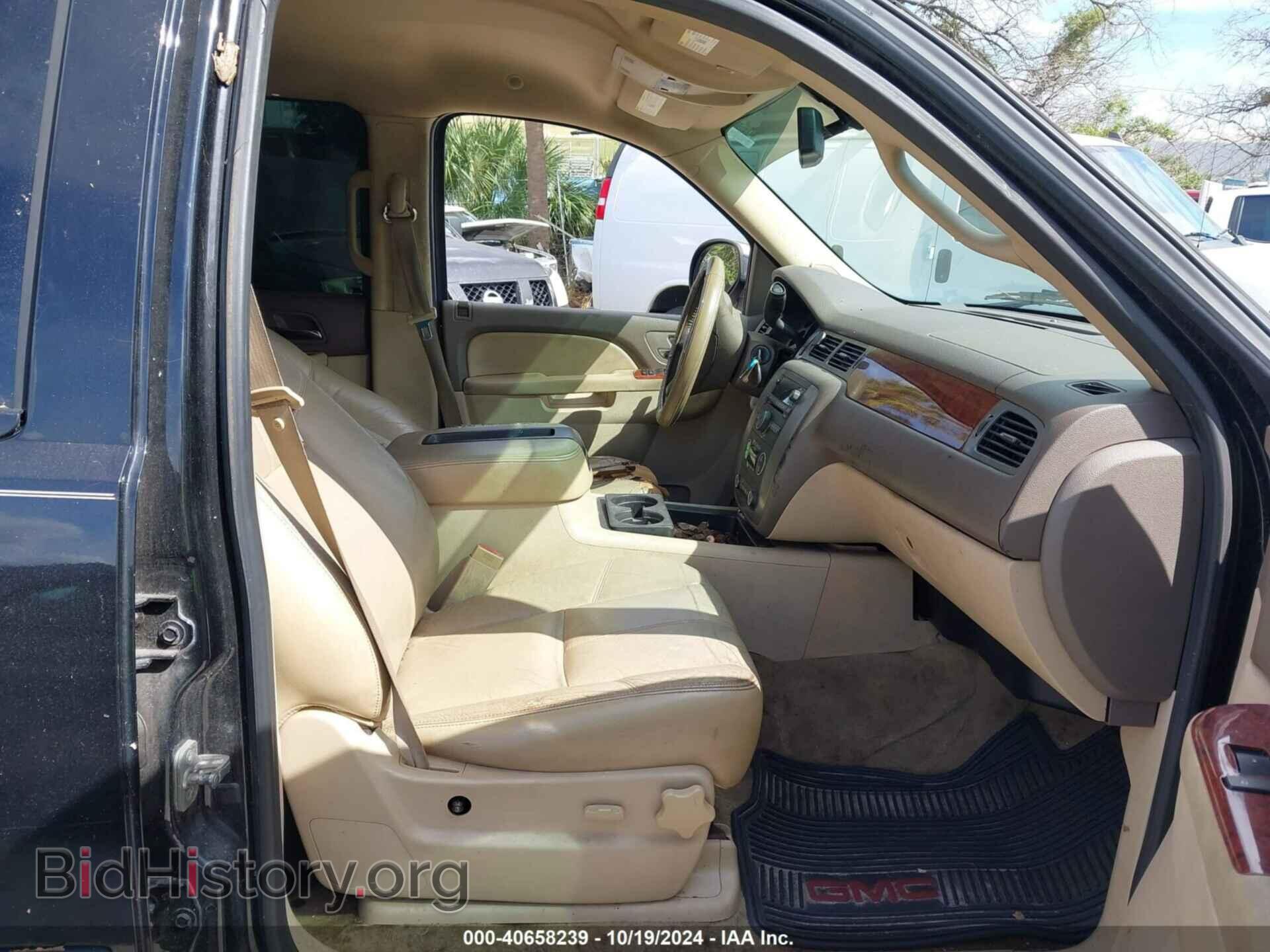 2011 GMC YUKON - VIN: 1GKS1CE07BR393658 - Photo 5
