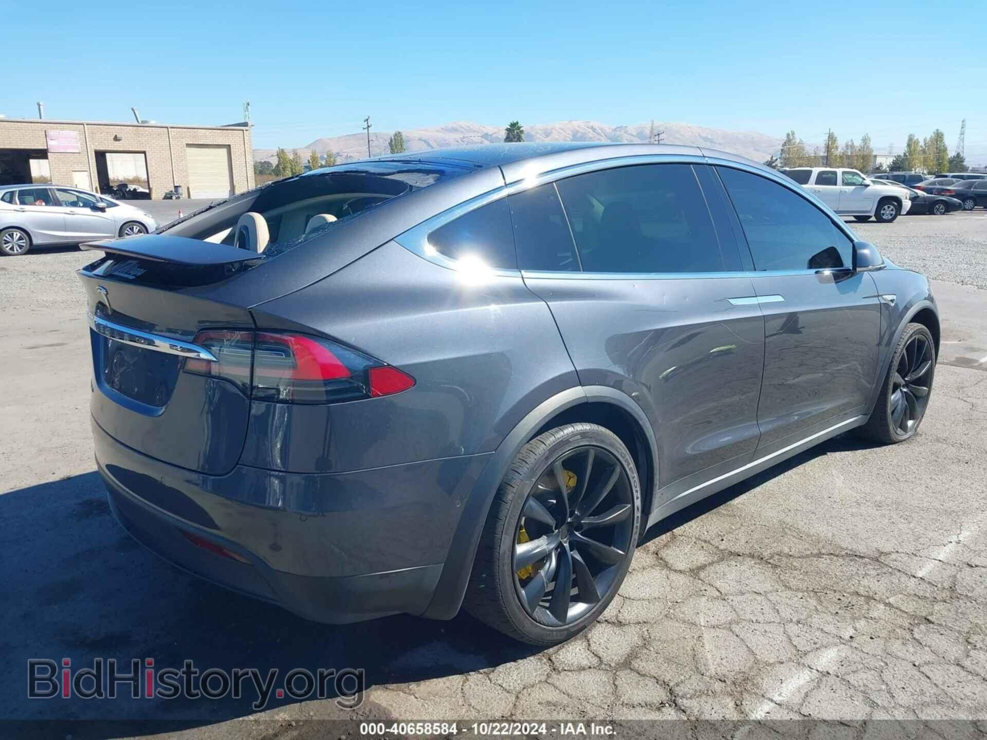 2016 TESLA MODEL X - VIN: 5YJXCBE21GF002637 - Photo 4