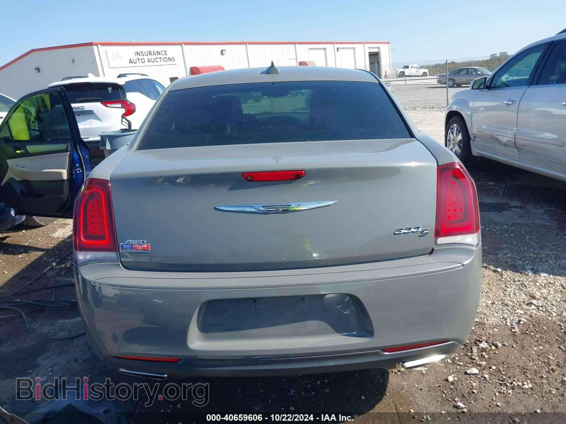 2019 CHRYSLER 300 - VIN: 2C3CCAGGXKH655301 - Фото 17