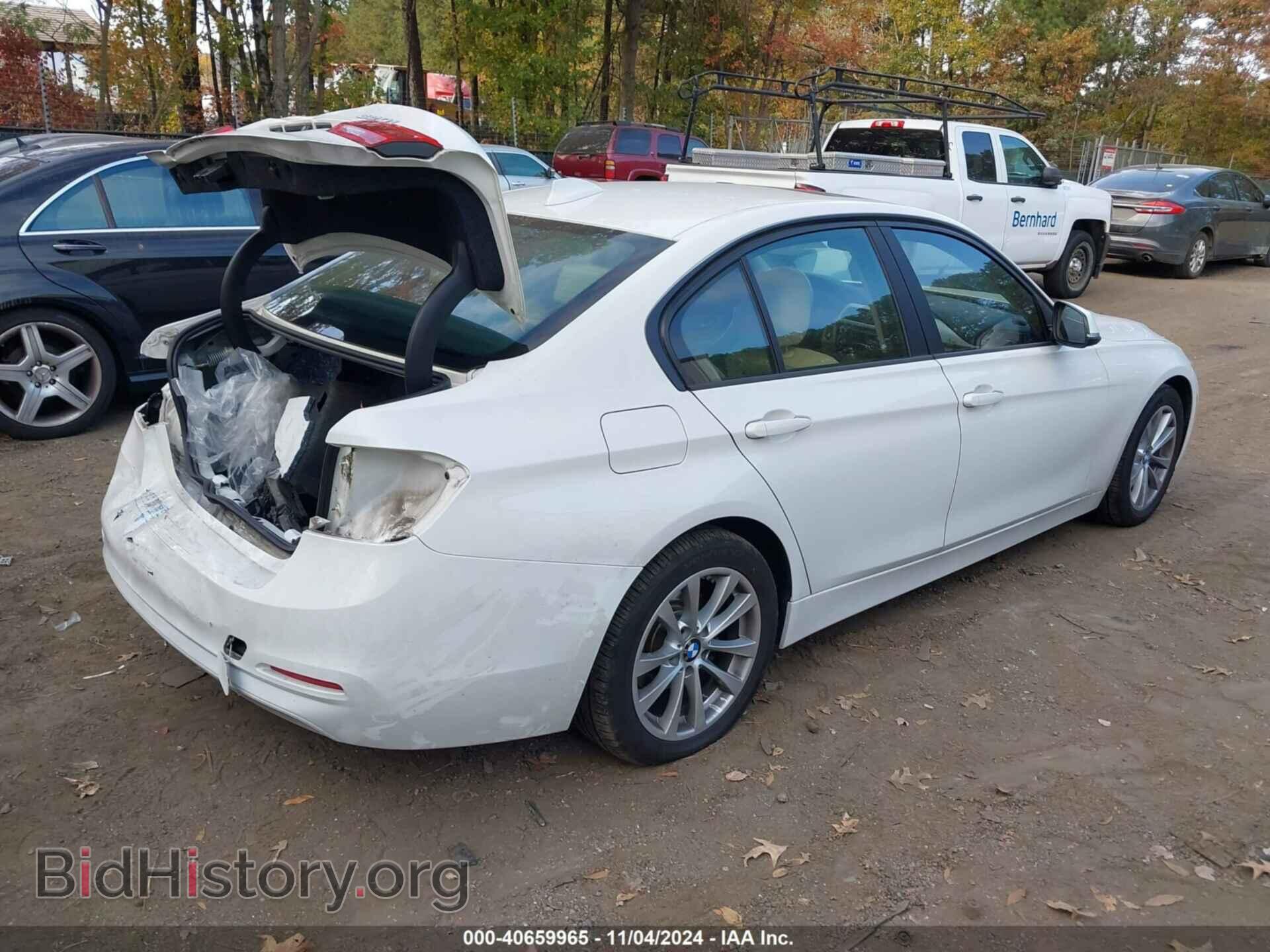 2018 BMW 320I - VIN: WBA8E1G59JNU93075 - Фото 4