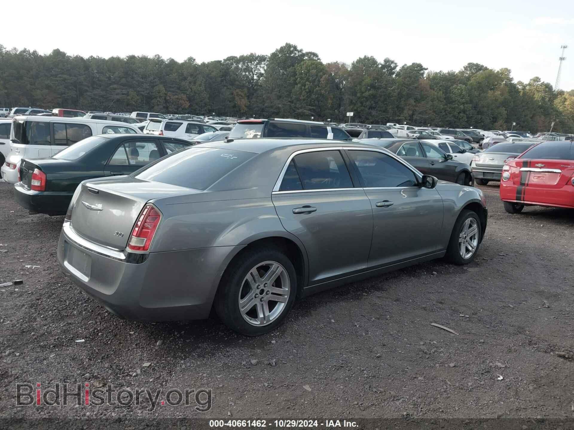 2011 CHRYSLER 300 - VIN: 2C3CA4CGXBH519182 - Фото 4
