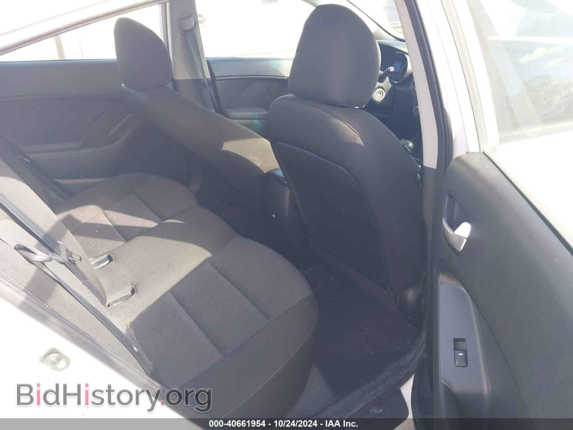 2018 KIA FORTE - VIN: 3KPFK4A72JE232681 - Фото 8