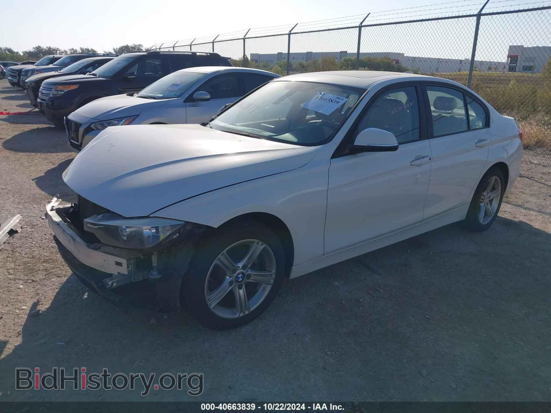 2014 BMW 320I - VIN: WBA3B1C55EP678775 - Фото 2