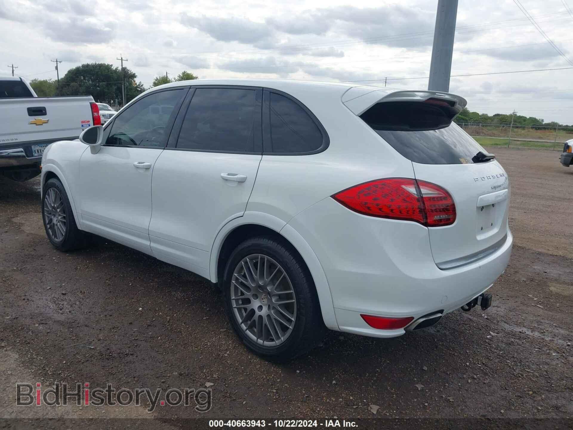 2012 PORSCHE CAYENNE - VIN: WP1AA2A28CLA11570 - Photo 3