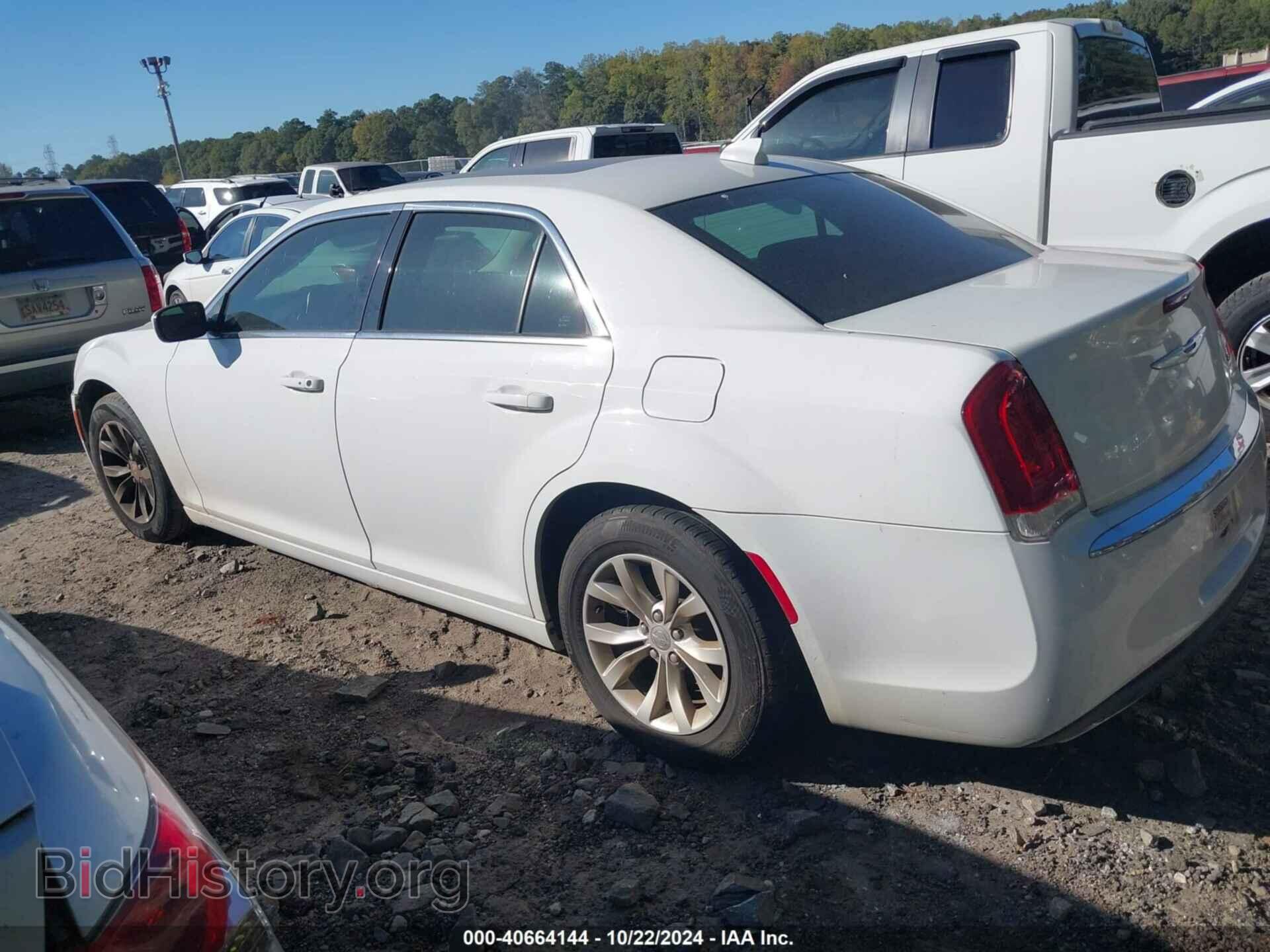 2015 CHRYSLER 300 - VIN: 2C3CCAAG4FH930207 - Фото 13