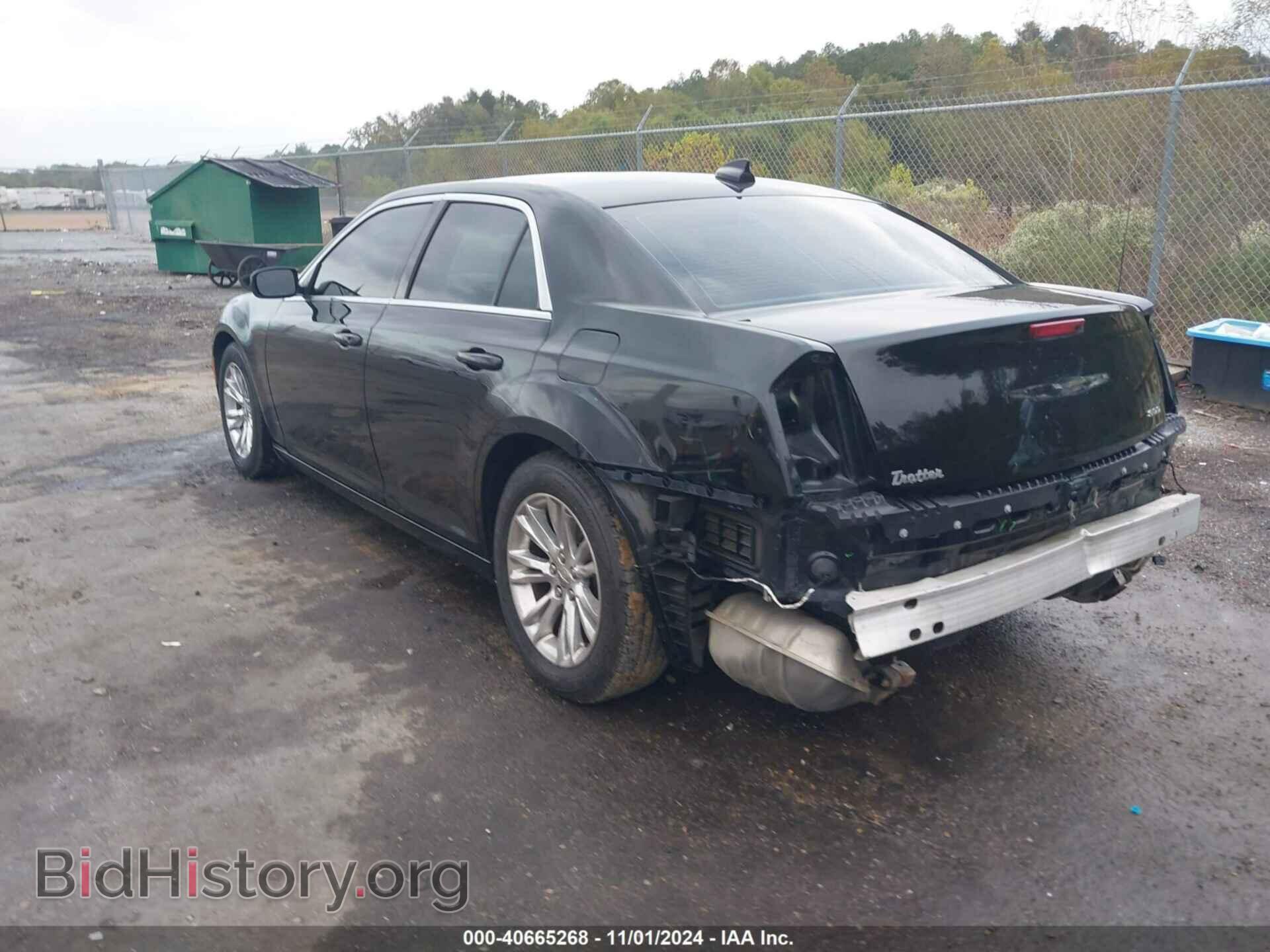 2018 CHRYSLER 300 - VIN: 2C3CCAAG3JH117756 - Фото 3