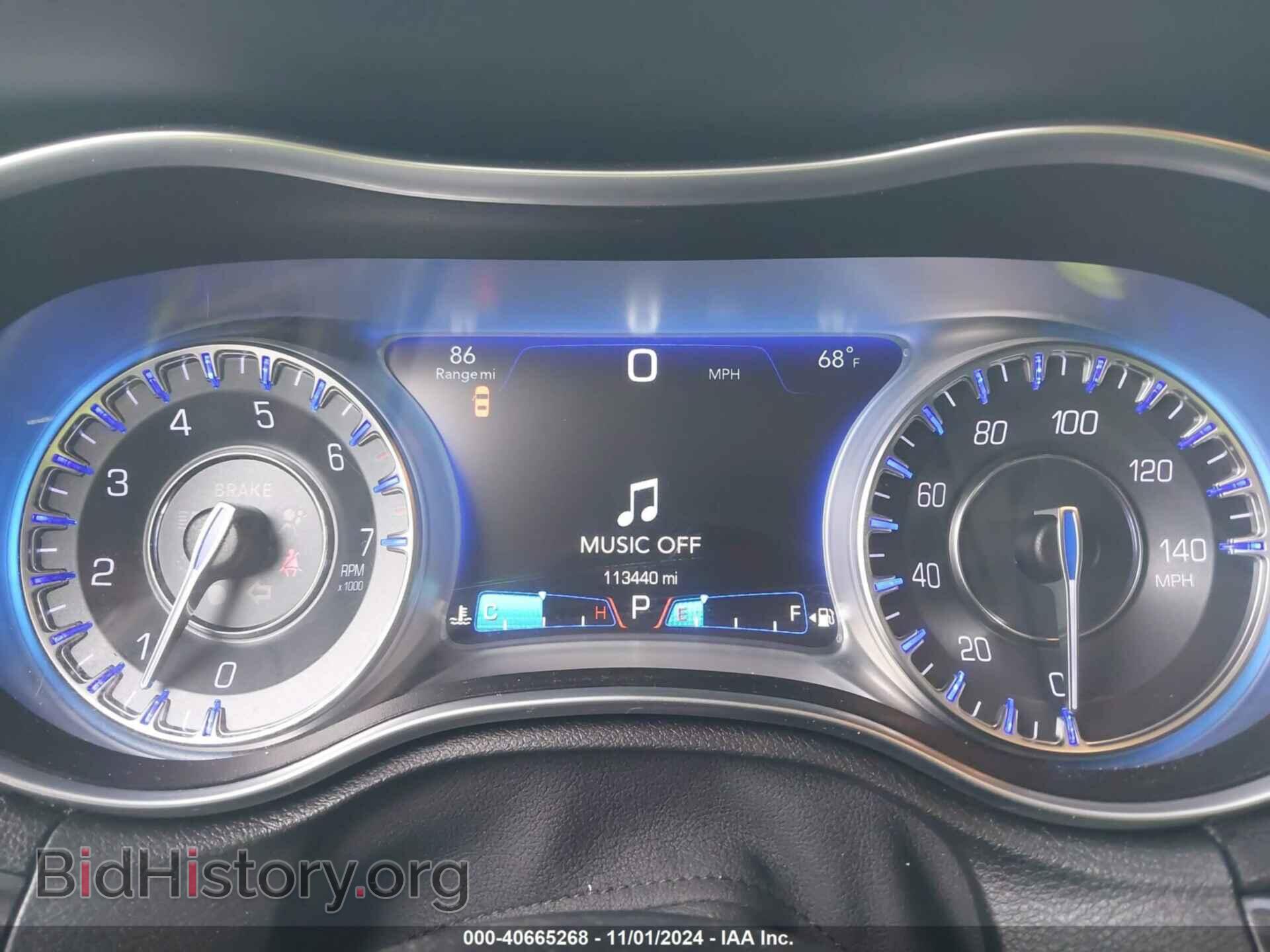 2018 CHRYSLER 300 - VIN: 2C3CCAAG3JH117756 - Фото 7