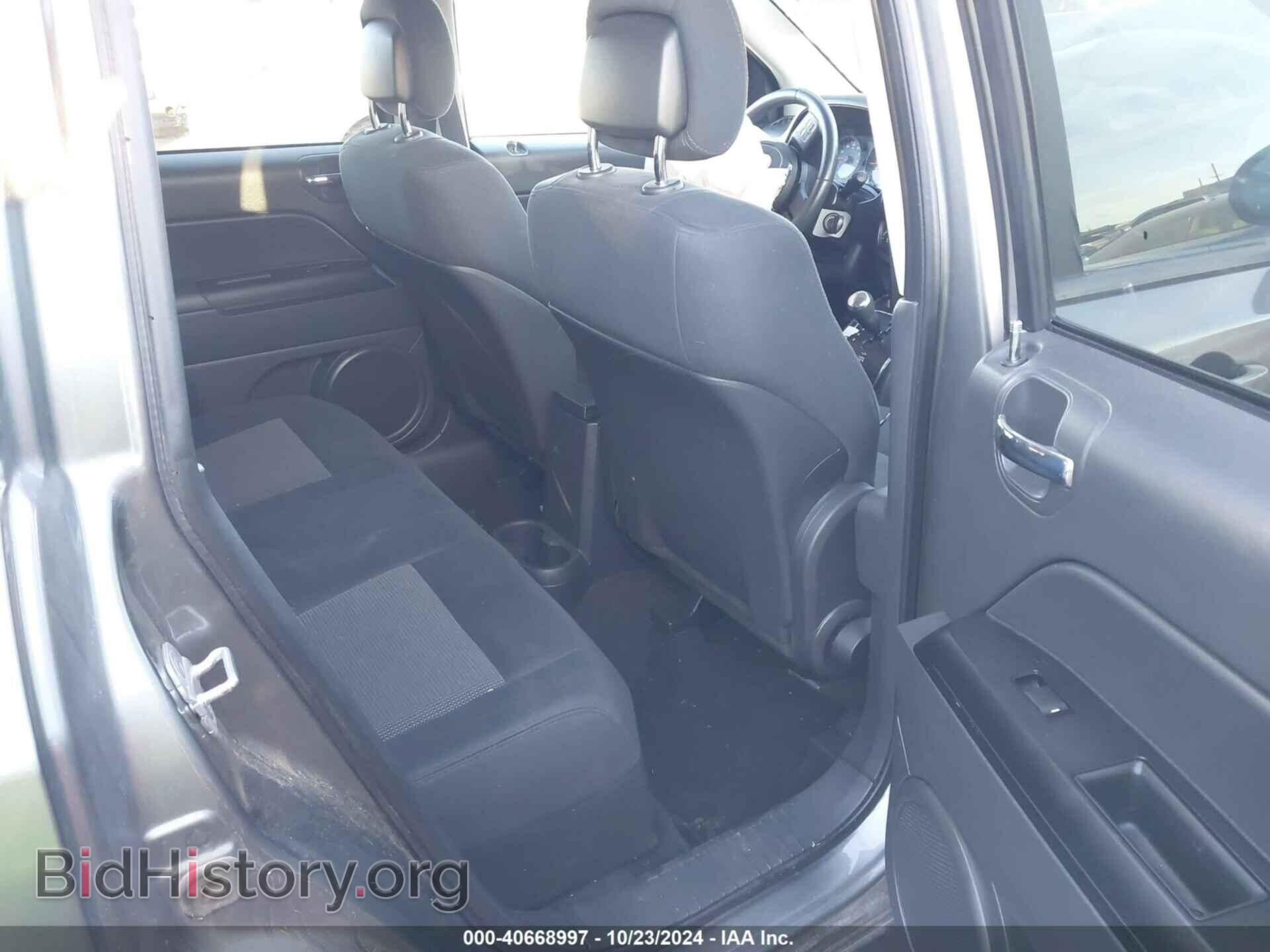 2011 JEEP COMPASS - VIN: 1J4NT1FA2BD253359 - Photo 8