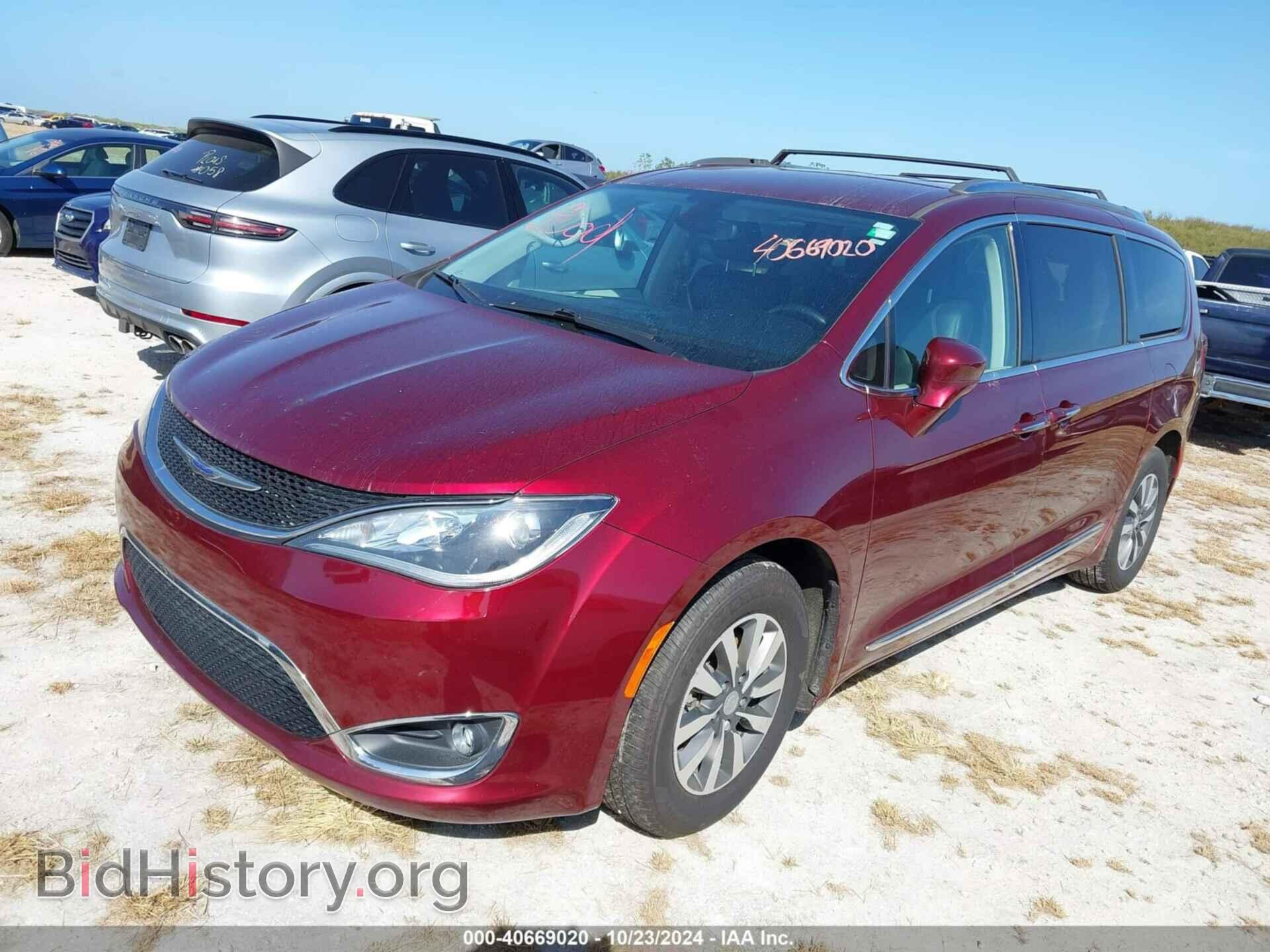 2020 CHRYSLER PACIFICA - VIN: 2C4RC1EG5LR210677 - Photo 2
