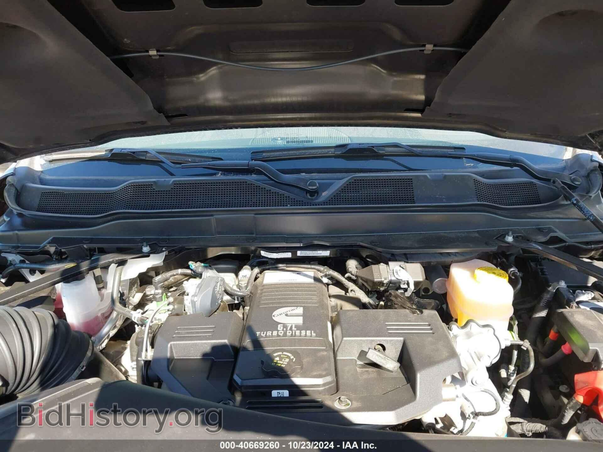 2024 RAM 2500 - VIN: 3C6UR5NL2RG315549 - Фото 10