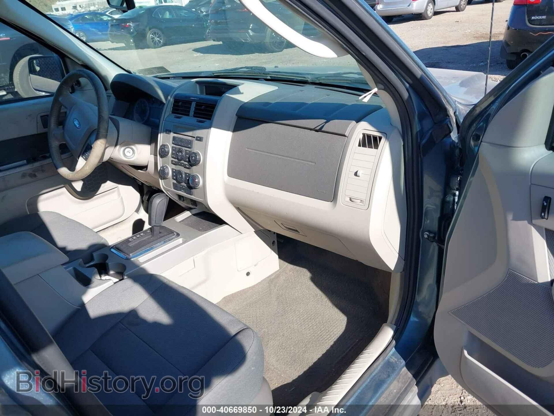 2010 FORD ESCAPE - VIN: 1FMCU0D70AKB29446 - Фото 5