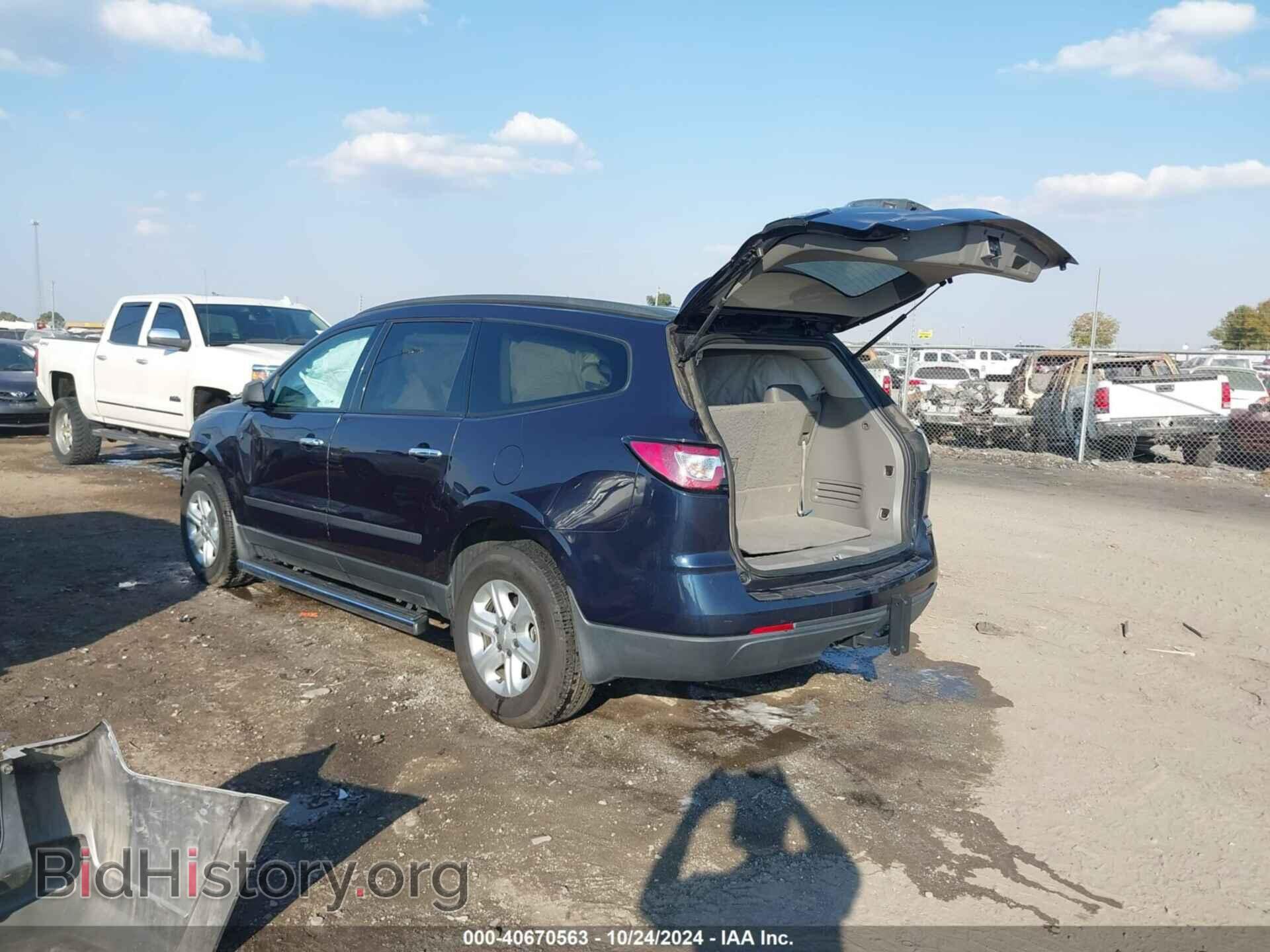 2015 CHEVROLET TRAVERSE - VIN: 1GNKVFED6FJ309216 - Фото 3
