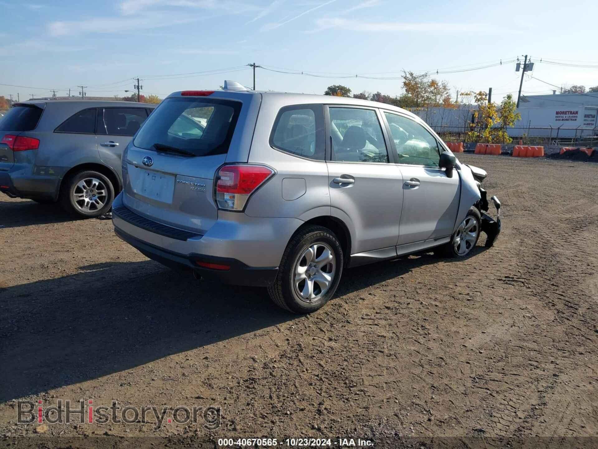 2017 SUBARU FORESTER - VIN: JF2SJAAC2HG593014 - Фото 4