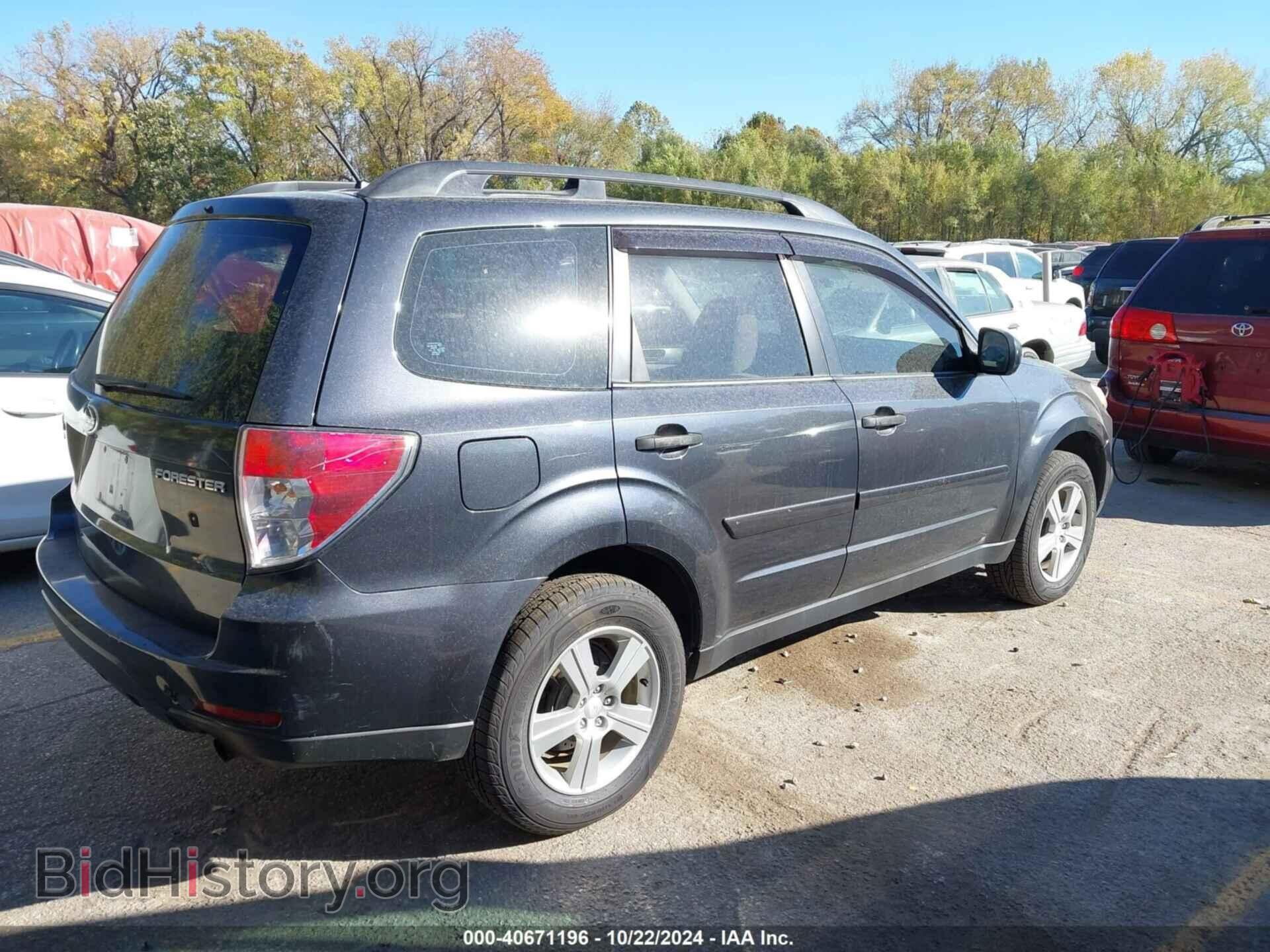 2011 SUBARU FORESTER - VIN: JF2SHBBC2BG724191 - Фото 4