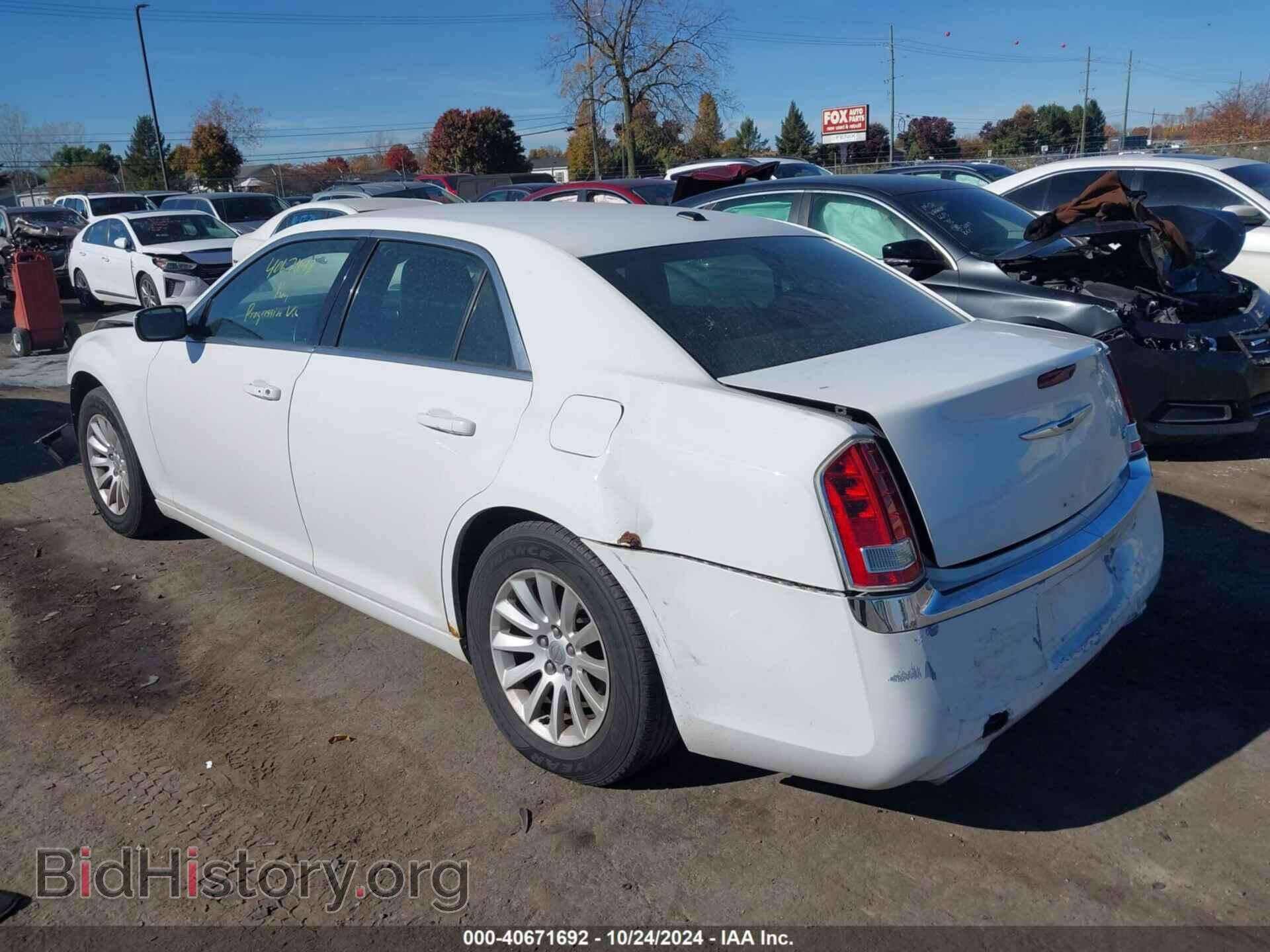 2012 CHRYSLER 300 - VIN: 2C3CCAAG3CH116965 - Фото 3