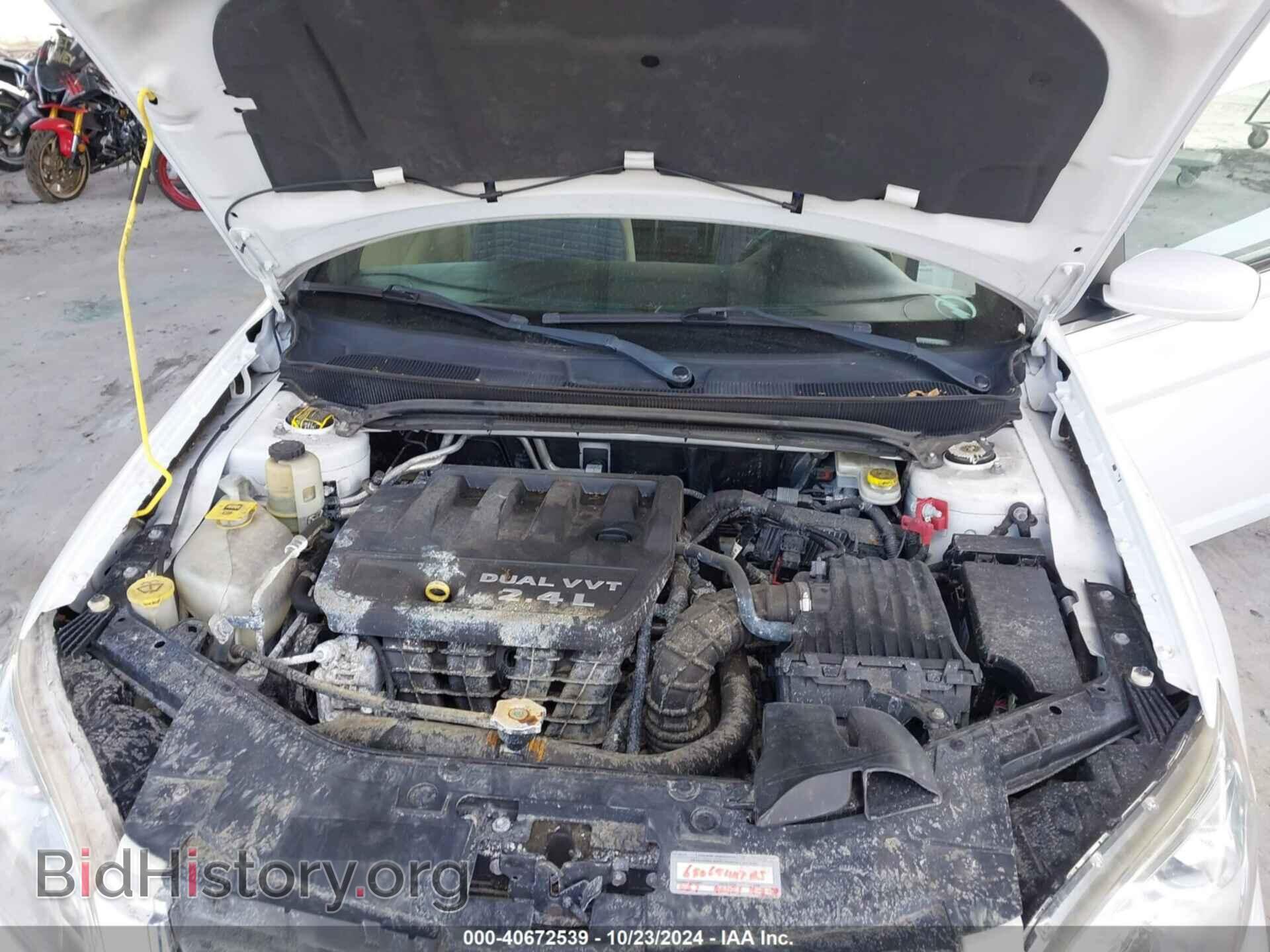 2012 CHRYSLER 200 - VIN: 1C3BCBEB2CN140536 - Фото 10