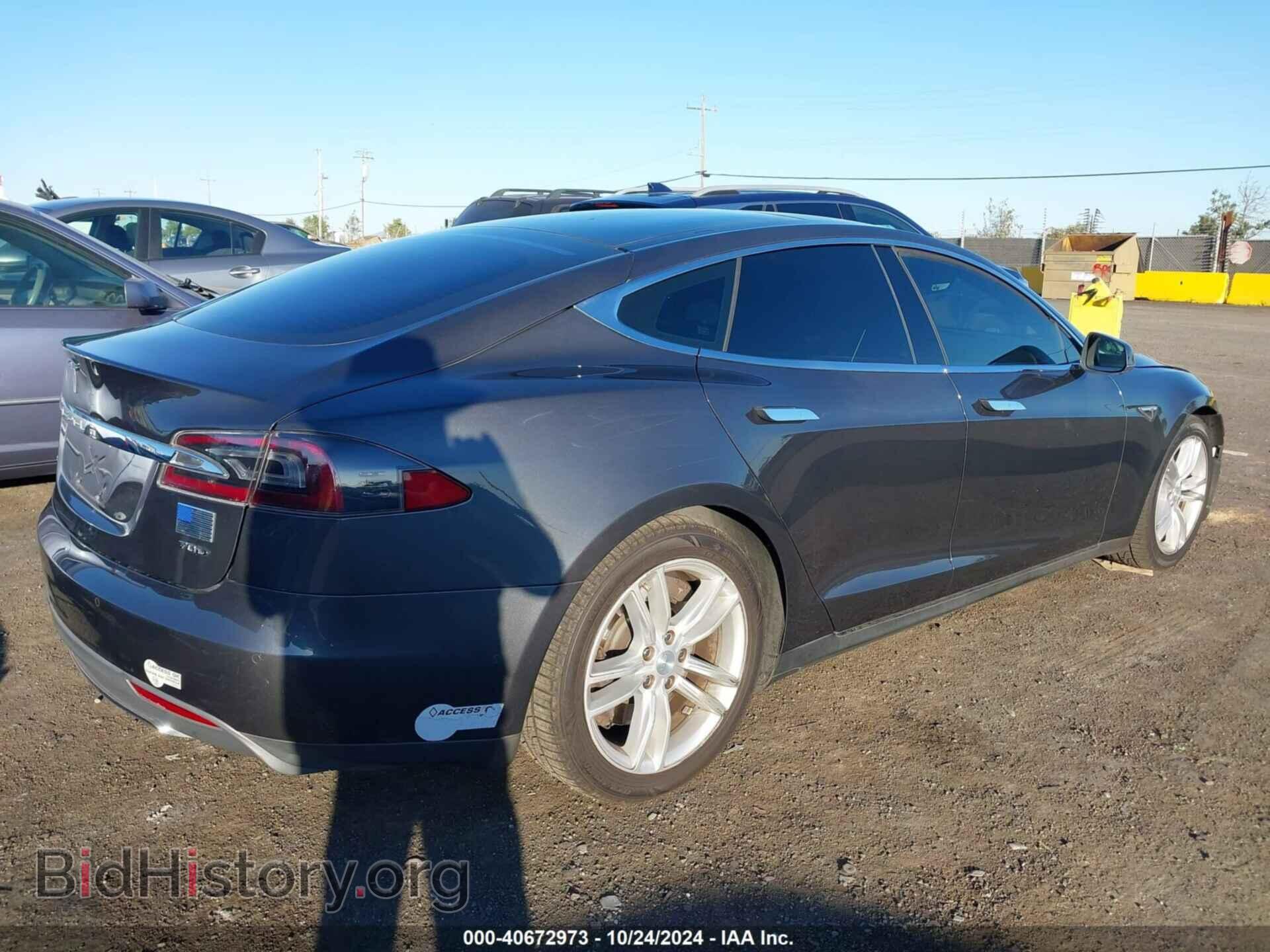 2015 TESLA MODEL S - VIN: 5YJSA1E28FF110066 - Фото 4