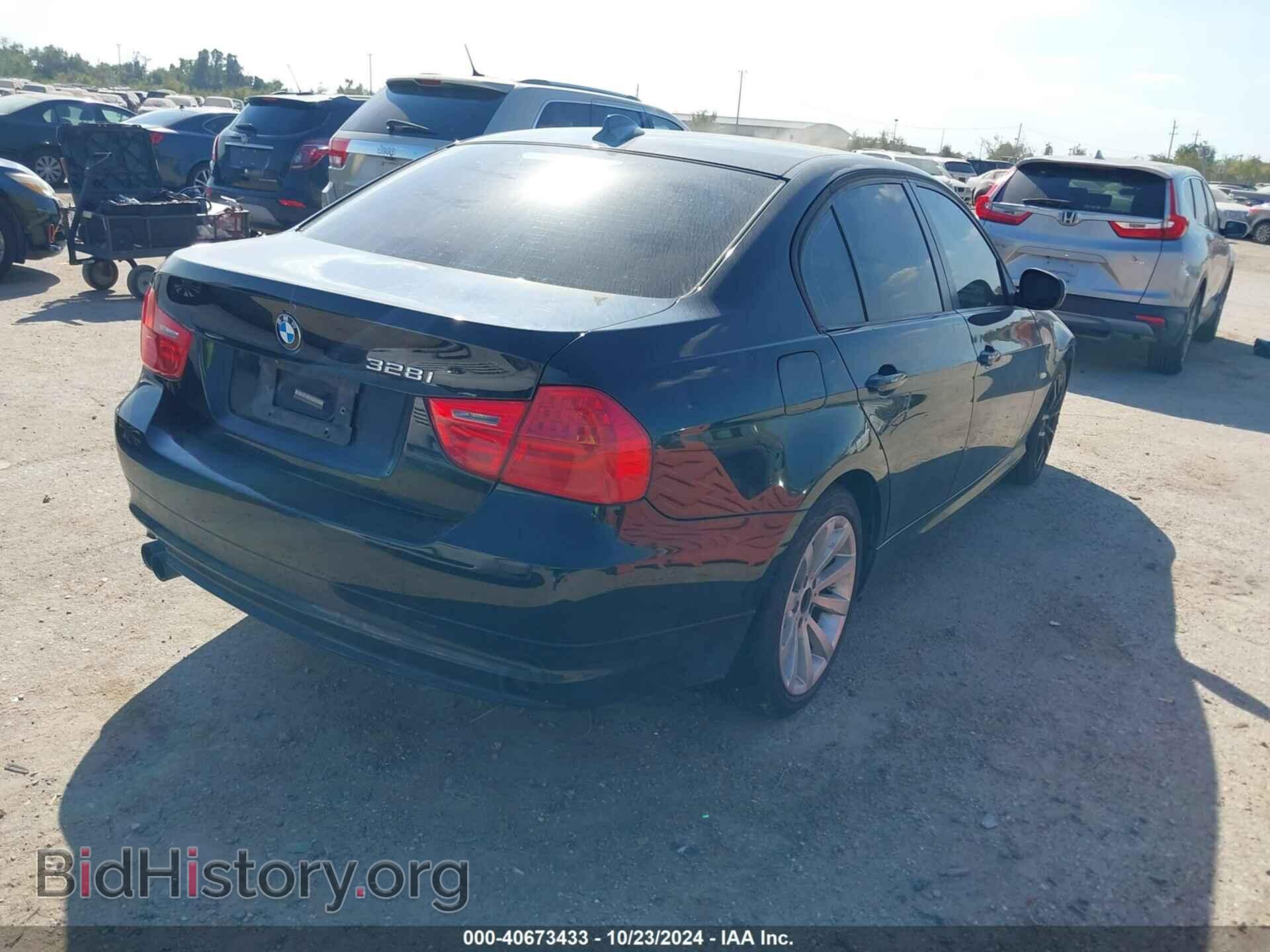 2011 BMW 328I - VIN: WBAPH7C54BA800902 - Фото 4