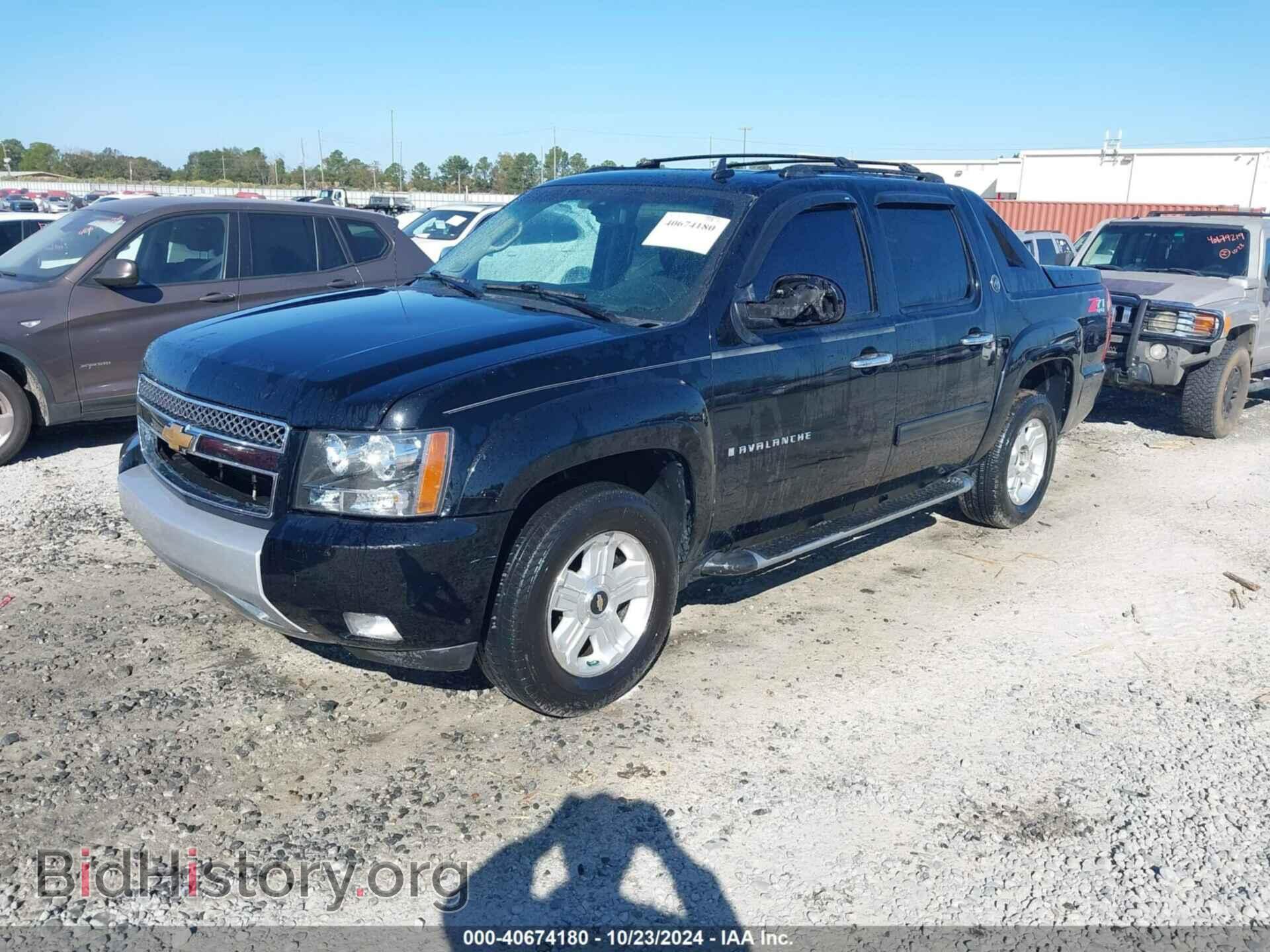 2013 CHEVROLET AVALANCHE - VIN: 3GNTKFE75DG181721 - Фото 2