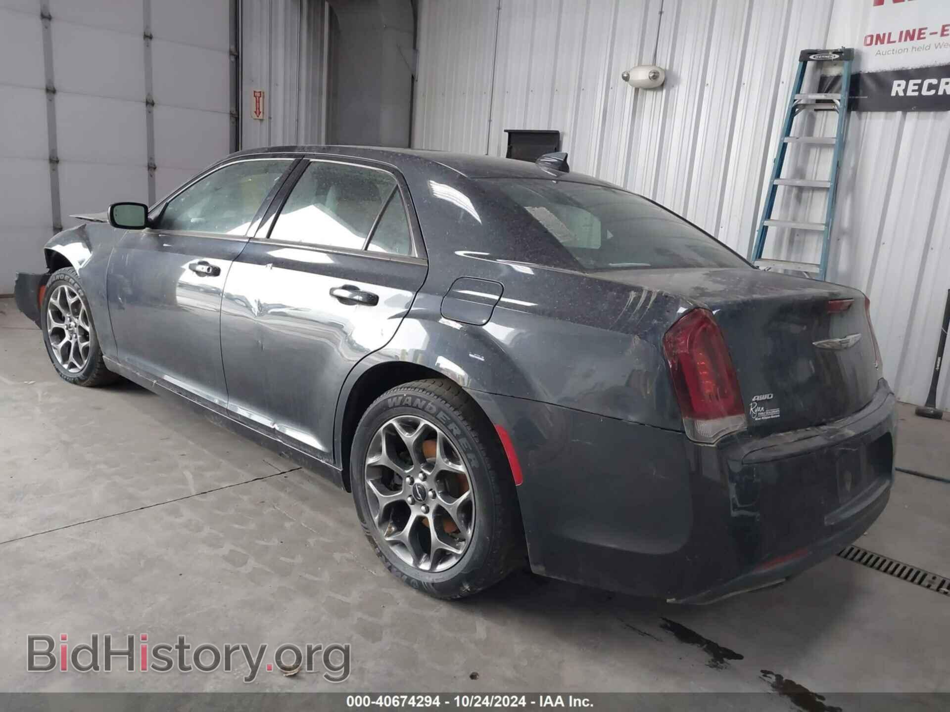 2016 CHRYSLER 300 - VIN: 2C3CCAGG8GH283044 - Фото 3