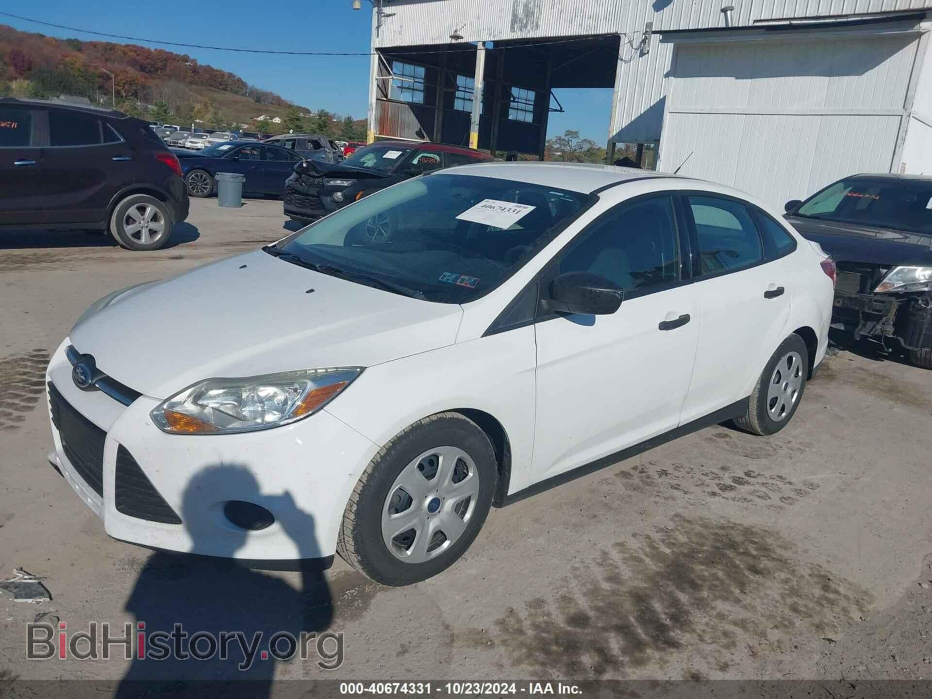 2014 FORD FOCUS - VIN: 1FADP3E27EL370429 - Фото 2
